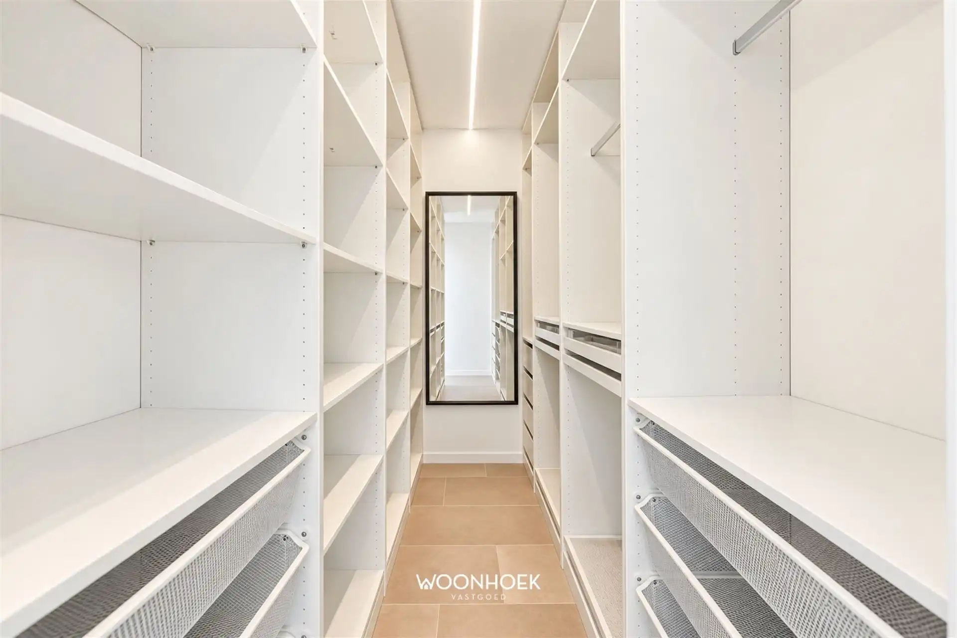 Riant, gelijkvloers appartement (EPC-B) met Magazijn! foto 17