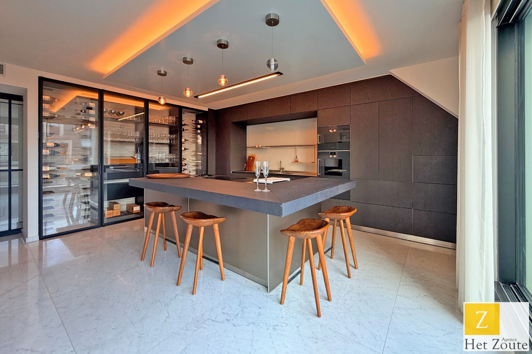 Uniek duplexappartement op enkele passen van de Zeedijk foto 12