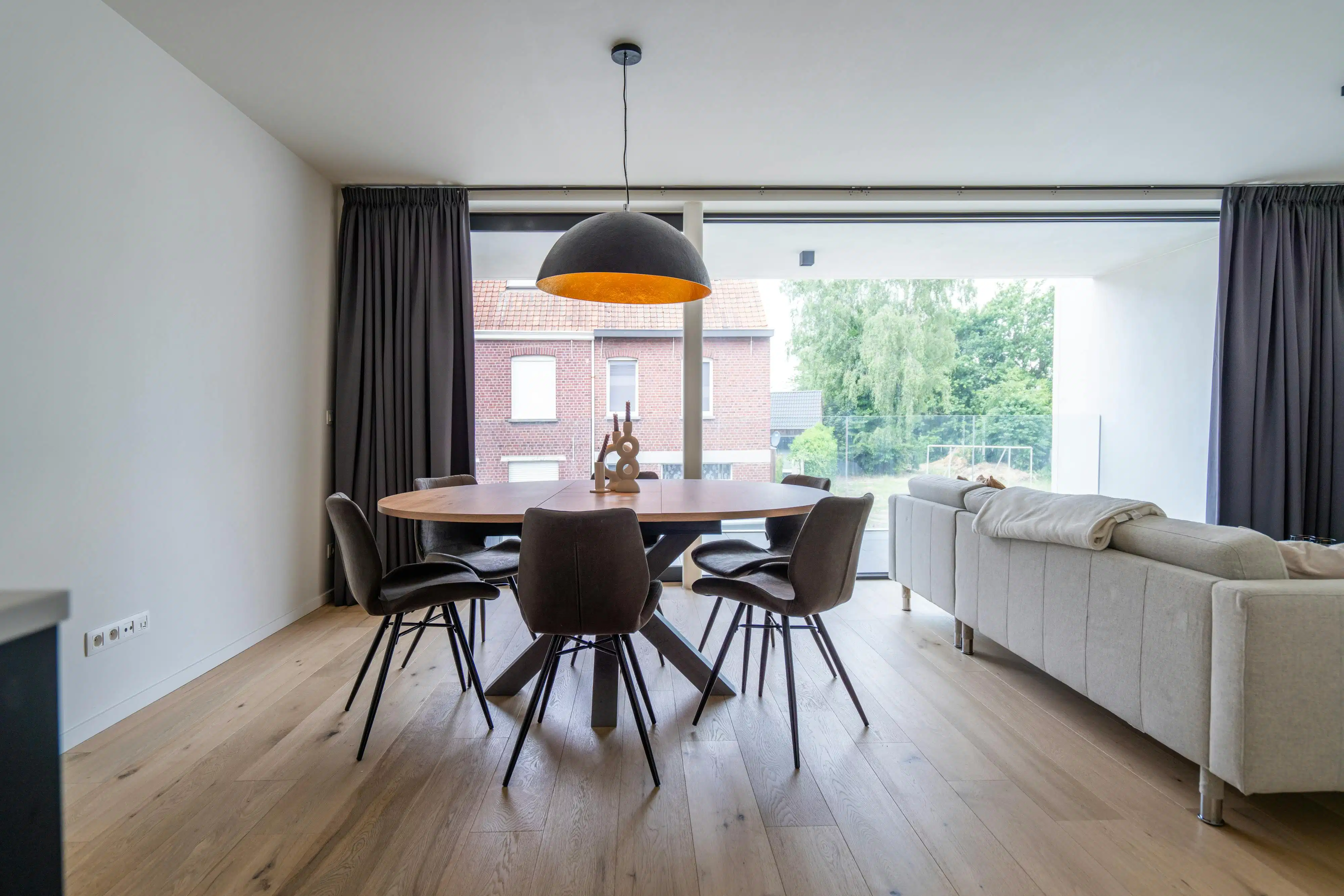 Recent appartement met 2 terrassen te koop in Waregem foto 4