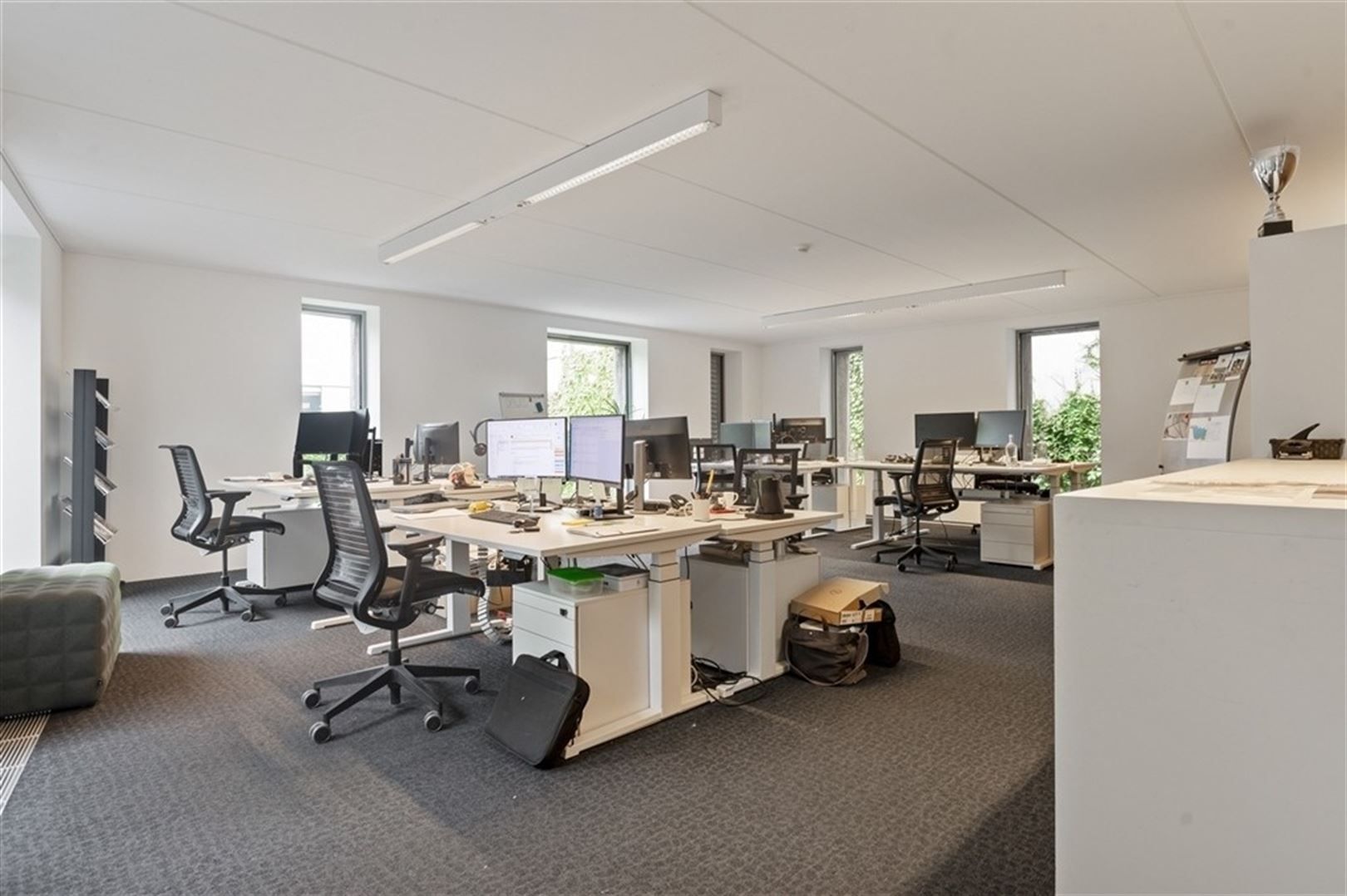 Magazijn + passief kantoorgebouw foto 13