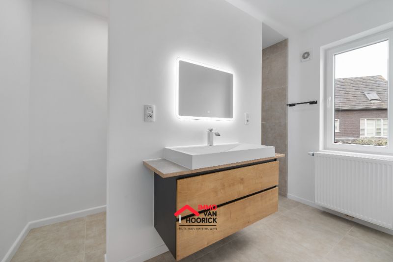 Instapklare woning - 6 zonnepanelen. foto 12