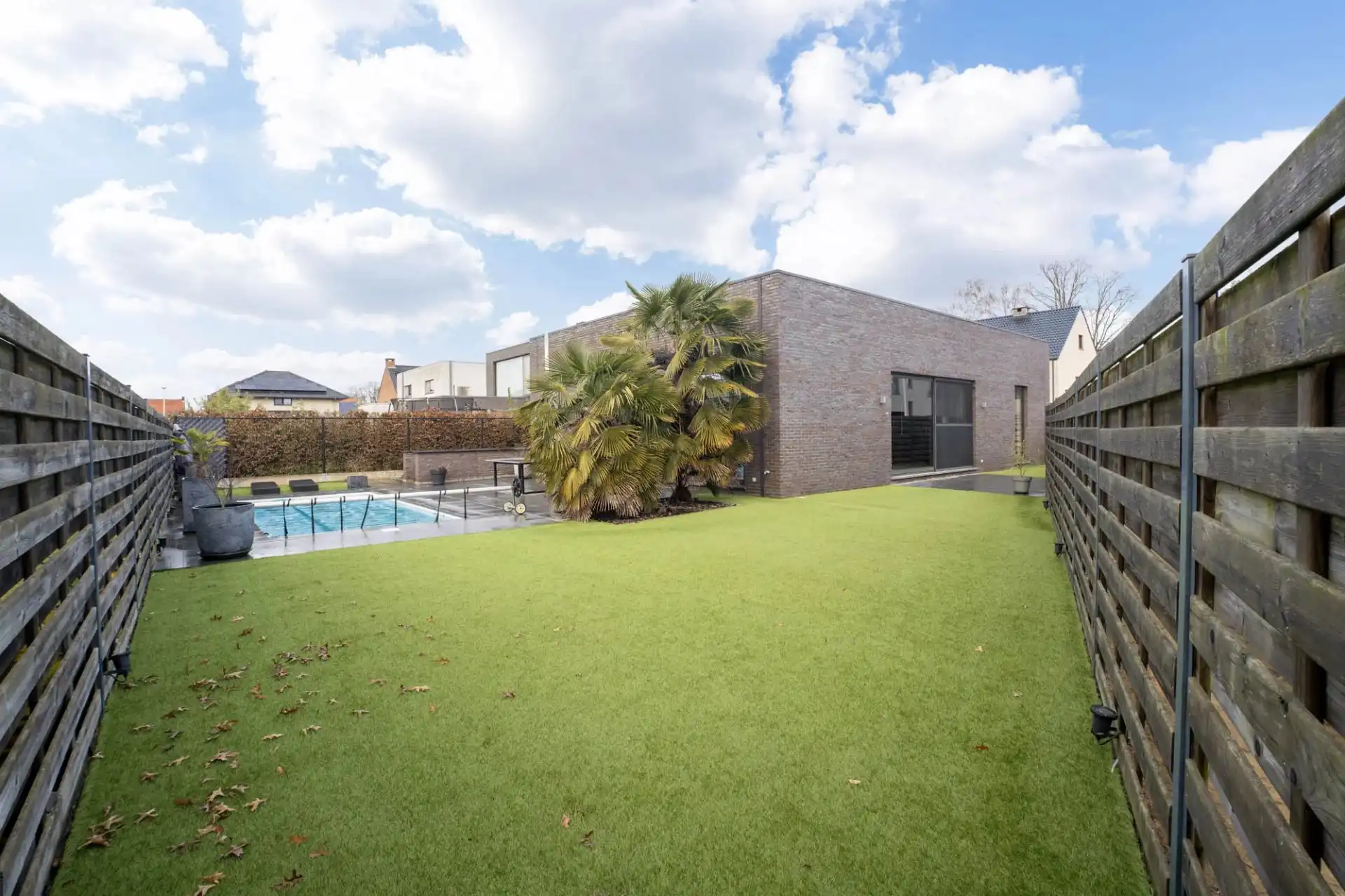 Moderne woning met zwembad in Koersel foto {{pictureIndex}}