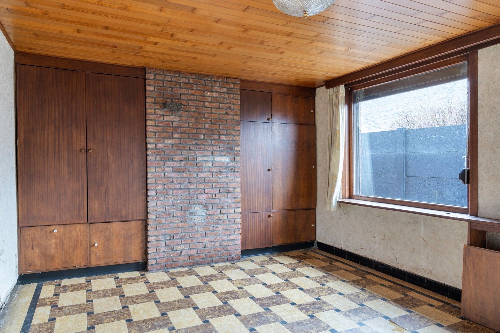 HEEL RUSTIG GELEGEN - TE RENOVEREN - WOONHUIS MET 4 SLPK, TUIN EN TUINBERGING foto 14