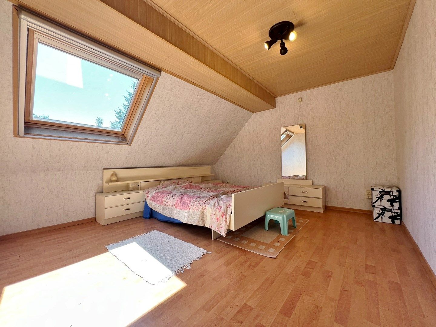 Te renoveren woning in de rustige dorpskern van Elverdinge.  foto 8