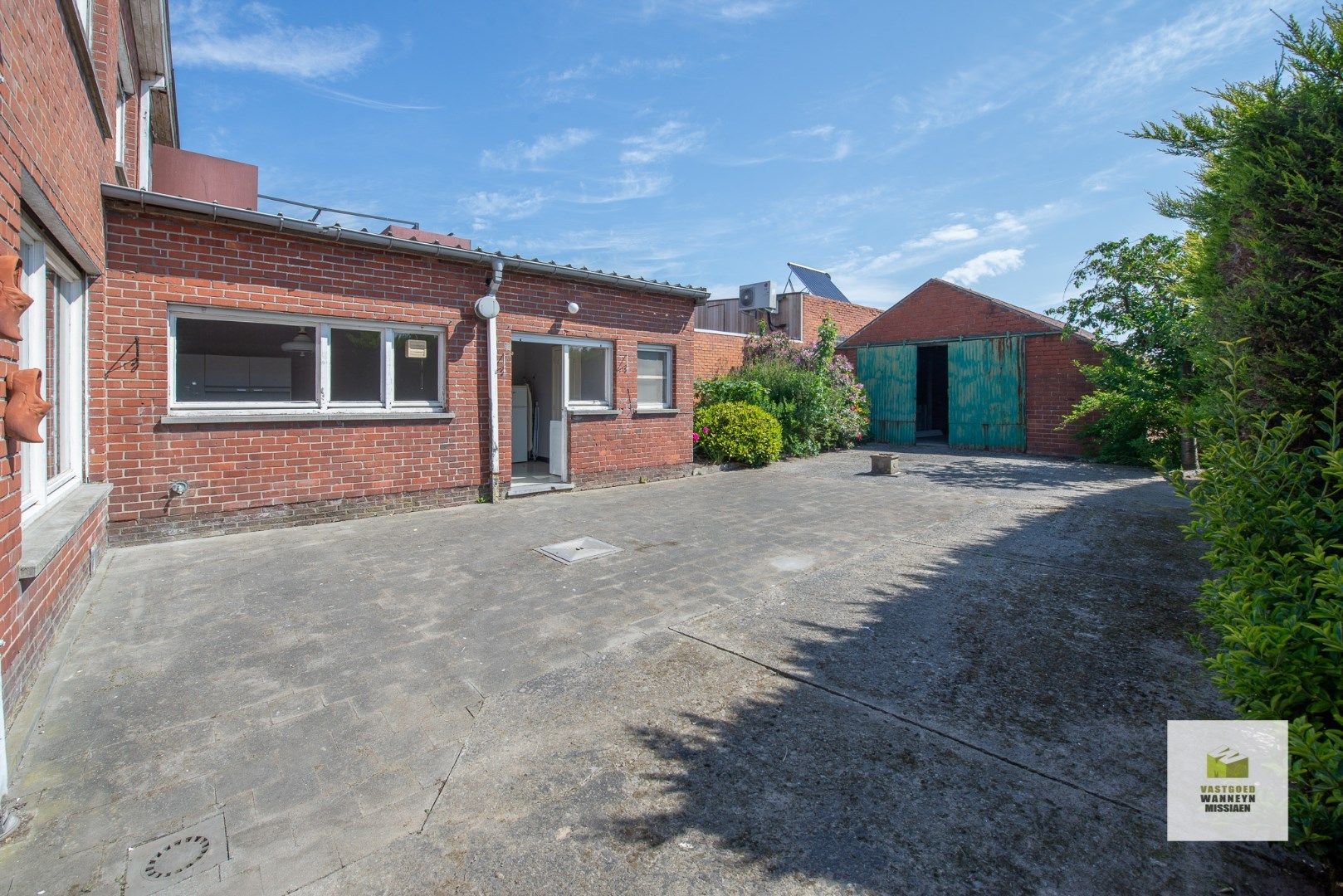 Te renoveren woning met landelijk vergezicht en bijgebouw op toplocatie te Wingene foto 17