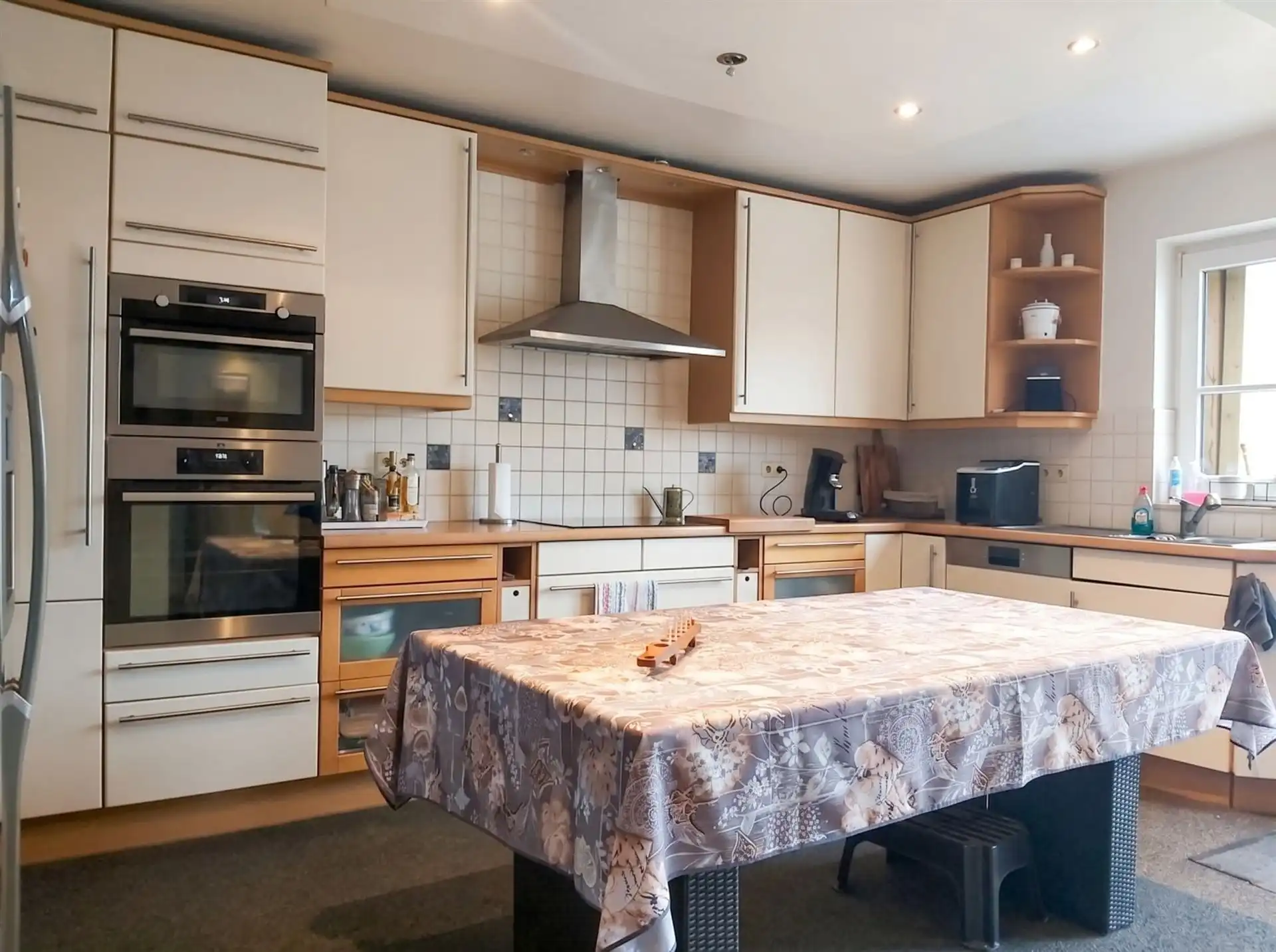 Wonen én werken op een toplocatie – praktijkruimte met ruime duplexwoning met 4 slaapkamers op een perceel van 4a23ca! foto 4