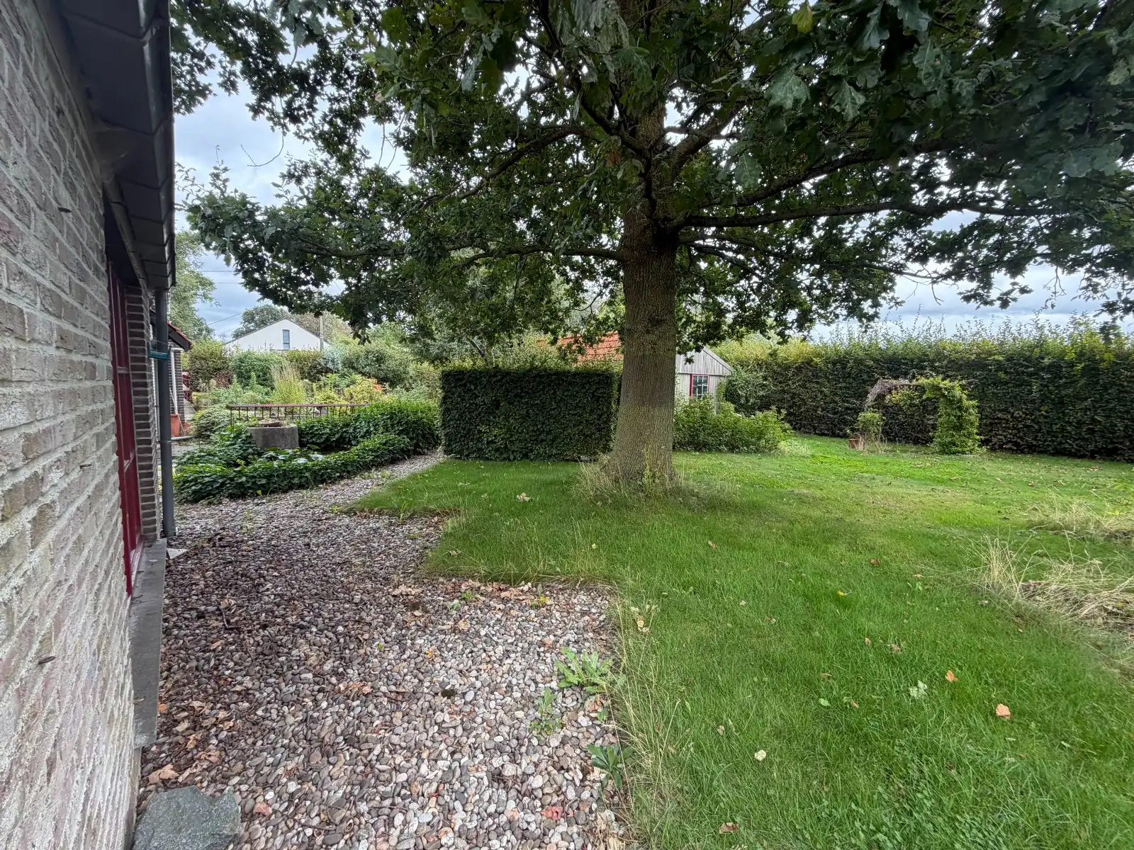 VEELZIJDIGE LANDELIJKE WONING OP 1.170 M² MET TAL VAN MOGELIJKHEDEN! foto 31