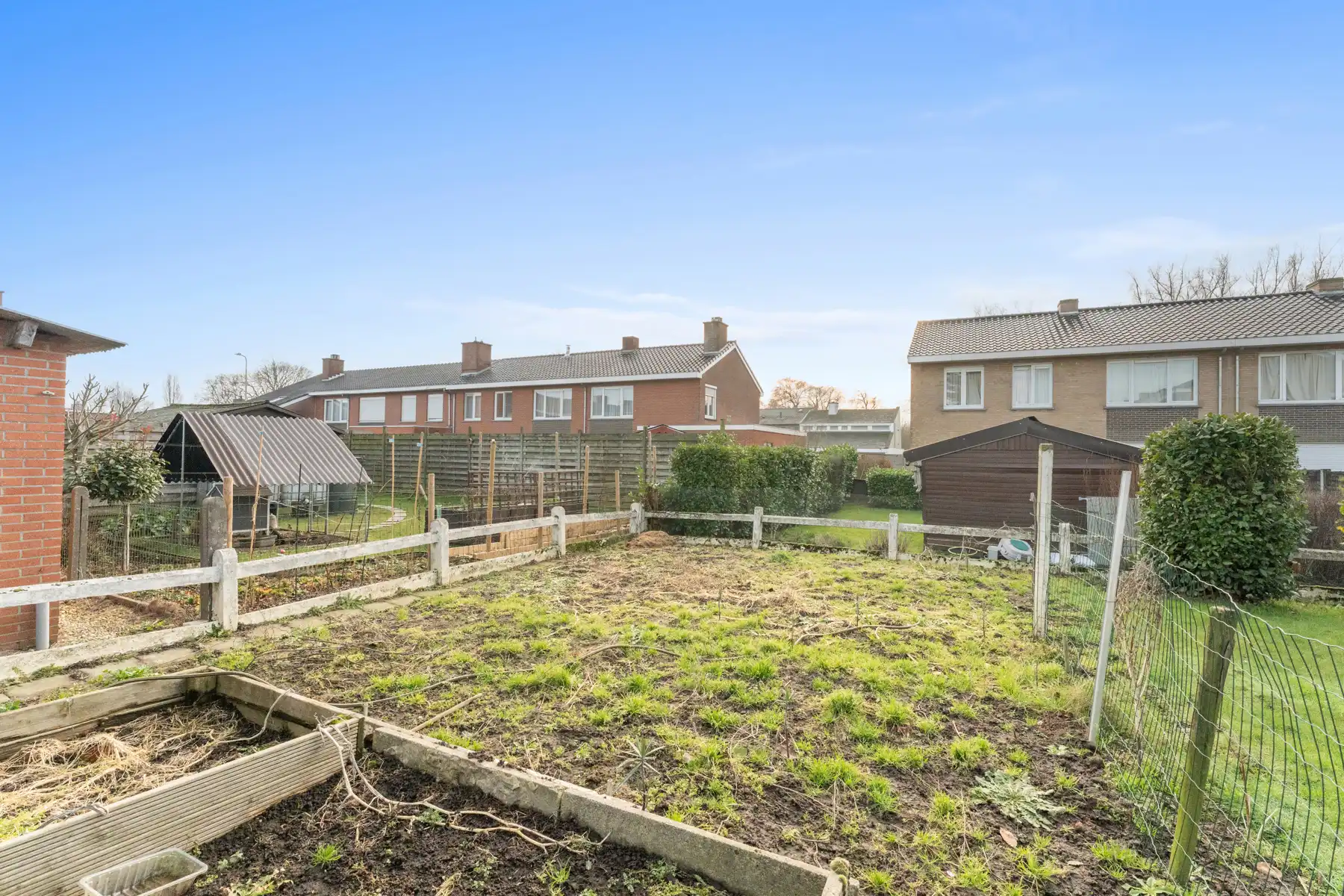 Lichtrijke ruime hoekwoning met 4 slaapkamers, veranda en garage foto 20