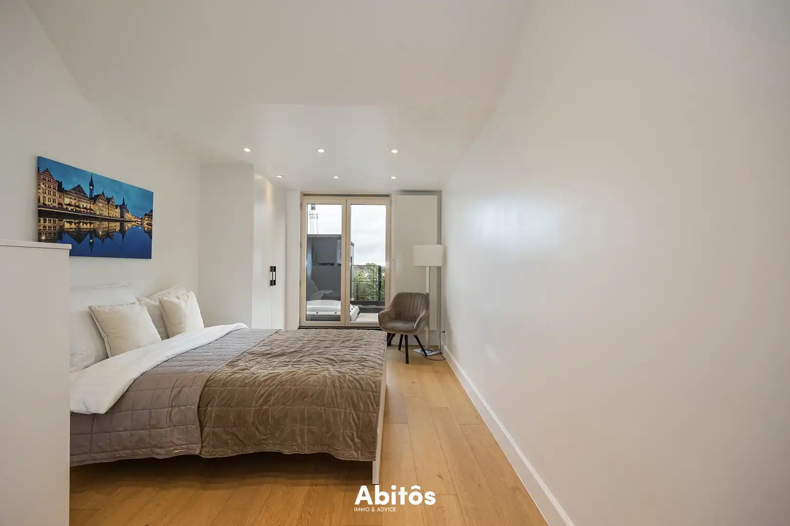 Luxueus gemeubeld penthouse met zicht op de Leie en de Gentse torens foto 13