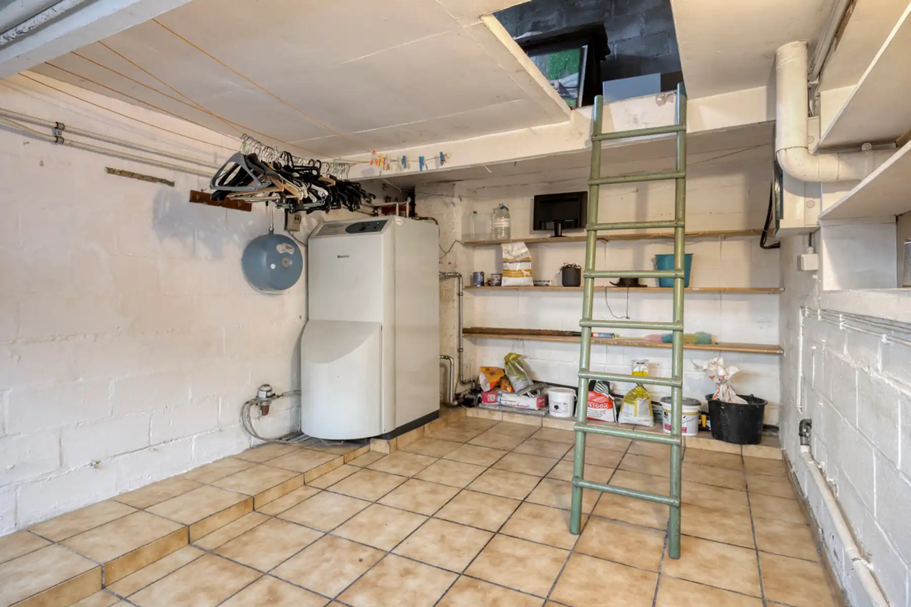 Ruime eengezinswoning in groene omgeving foto 16