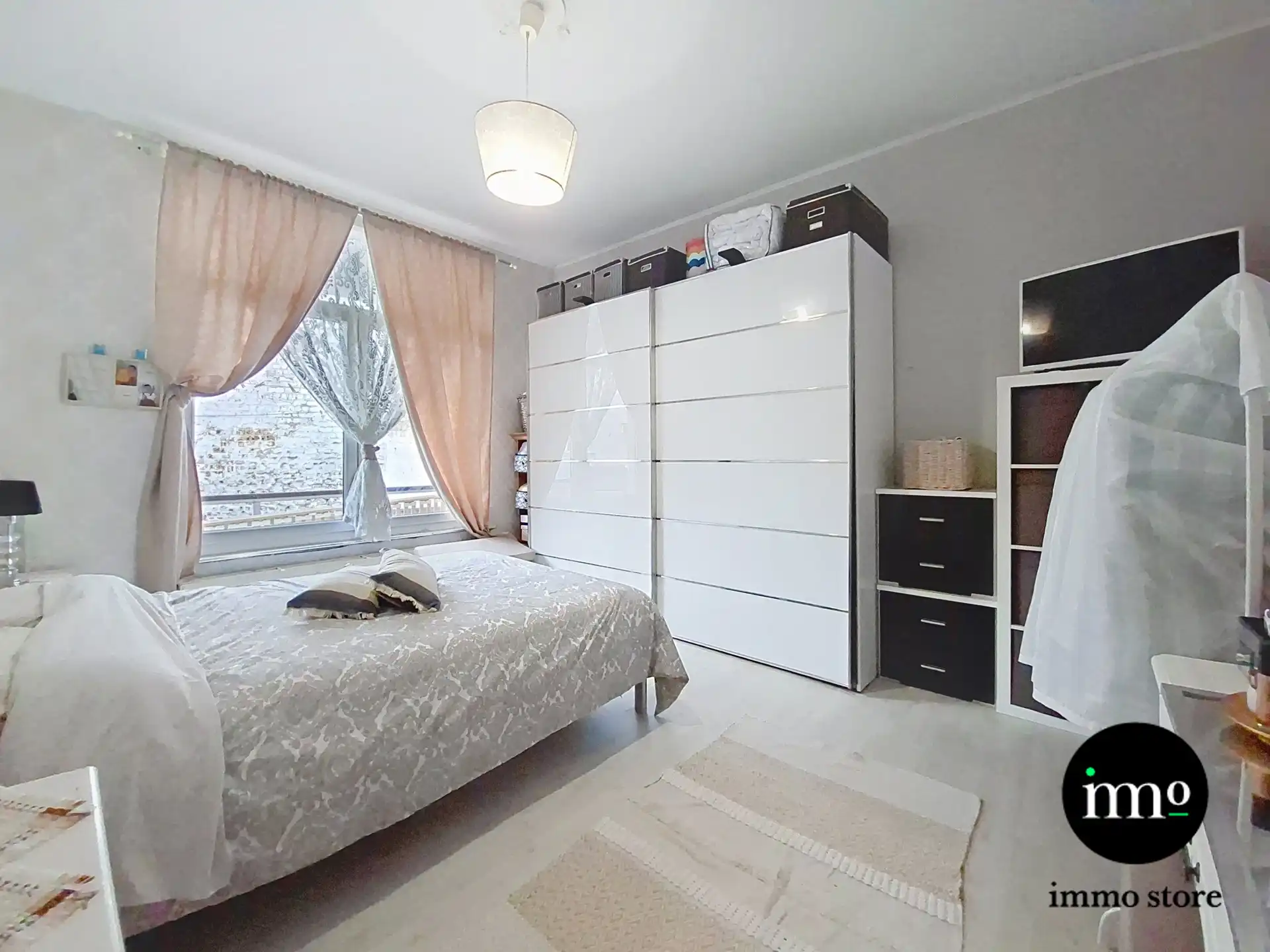 Ruime woning met 4 slpk en veel potentieel foto 14