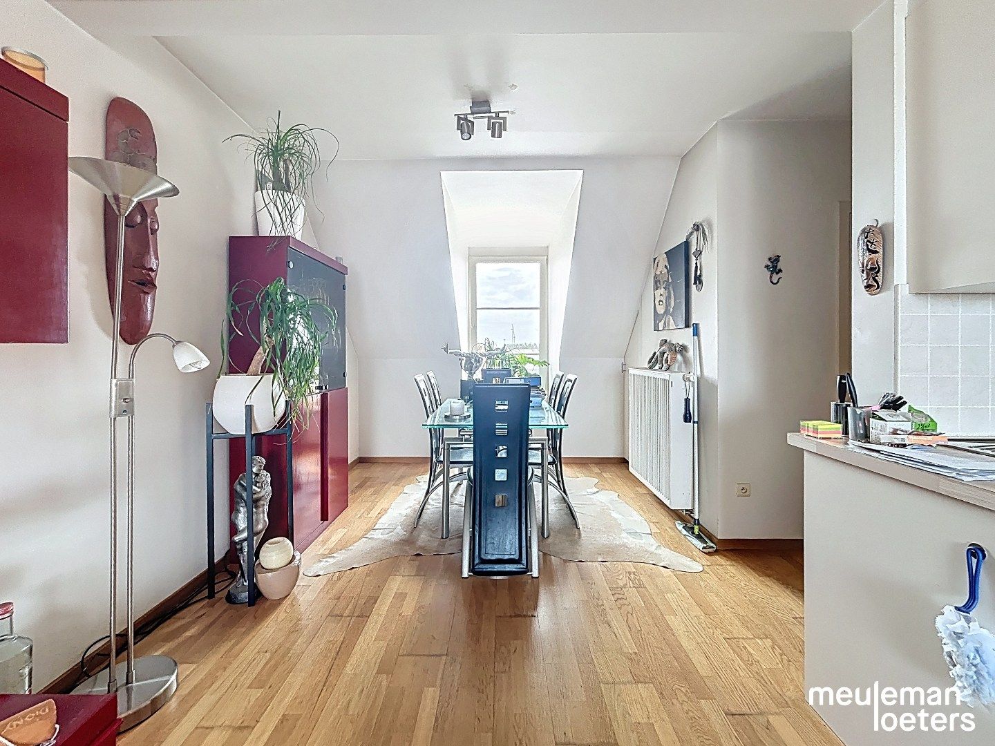 appartement nabij centrum met parkeerplaats foto 4