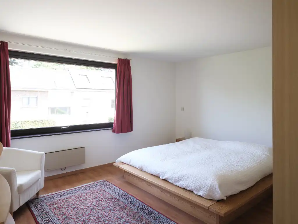 Halfopen bebouwing op een zuidgericht perceel, gelegen nabij station Gent-Sint-Pieters. foto 16