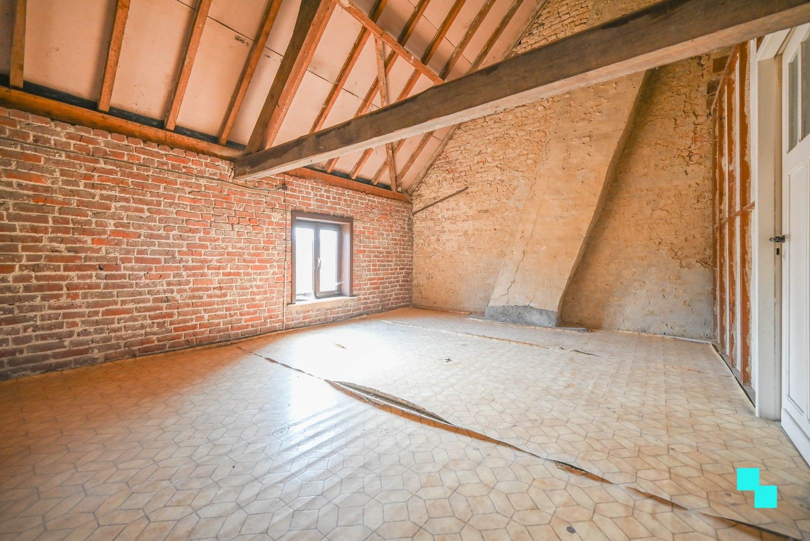 Woning met bijhorende schuur/loods op ruim perceel in Desselgem foto 25
