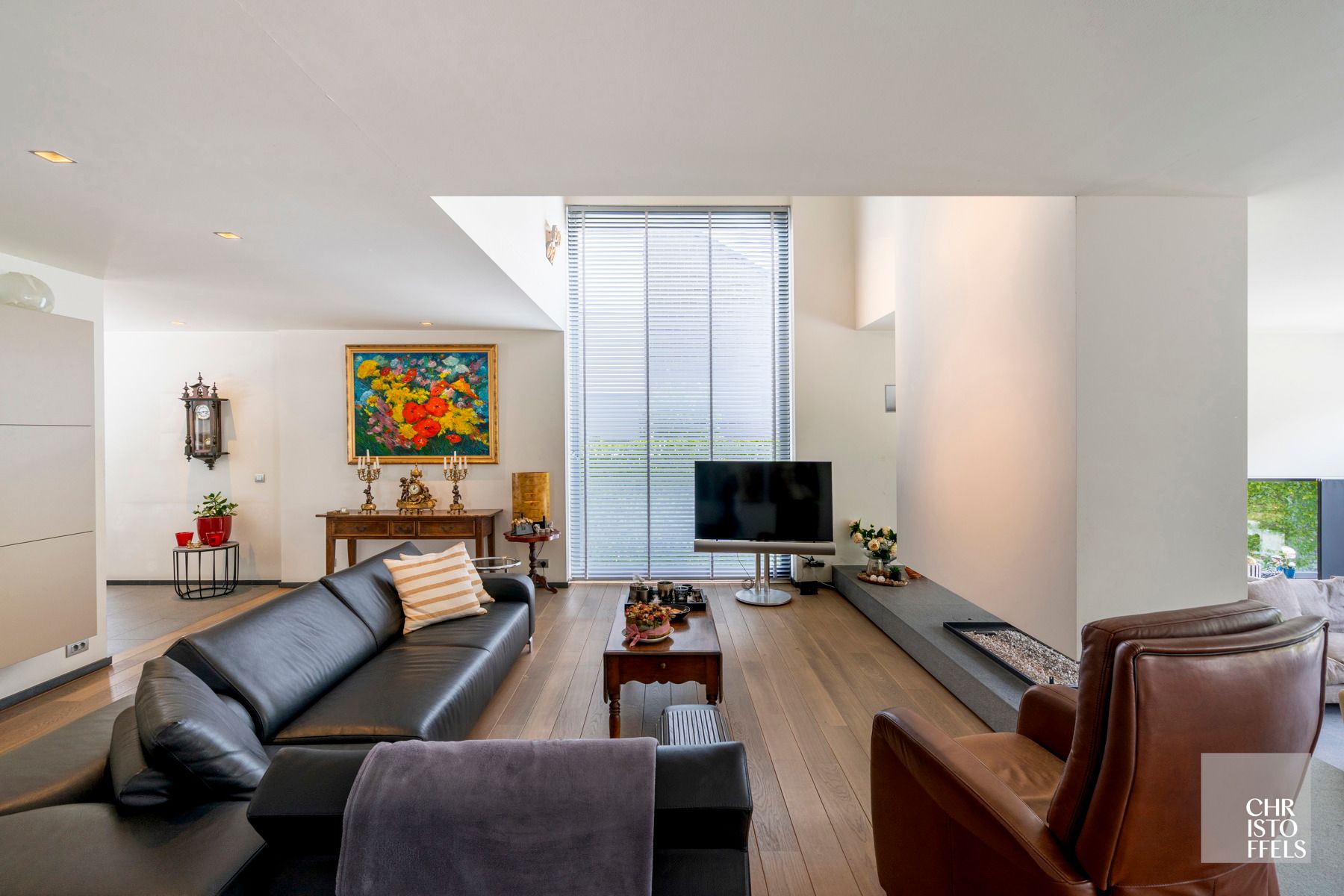 Ruime stijlvolle moderne villa (547m²) op zuid gericht grondperceel van 2.531m² foto 10