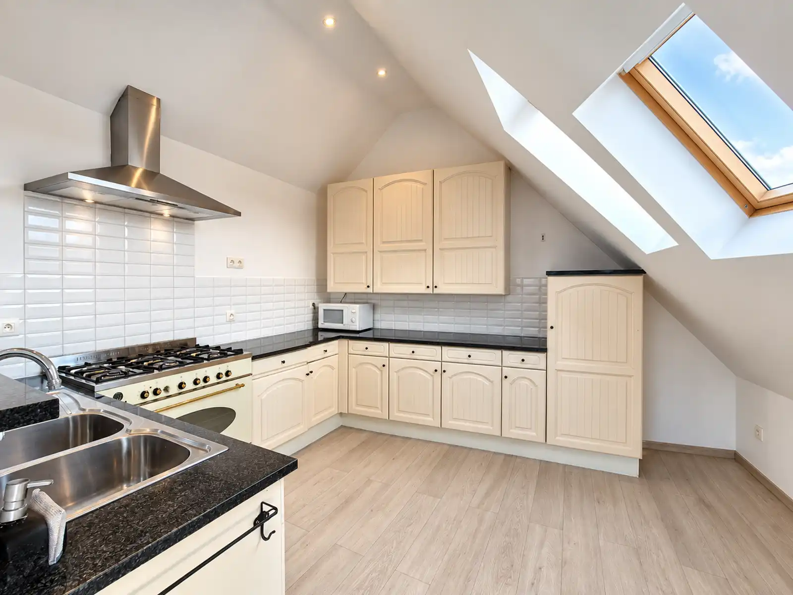 Appartement met eigen inkom in Zarlardinge foto 7