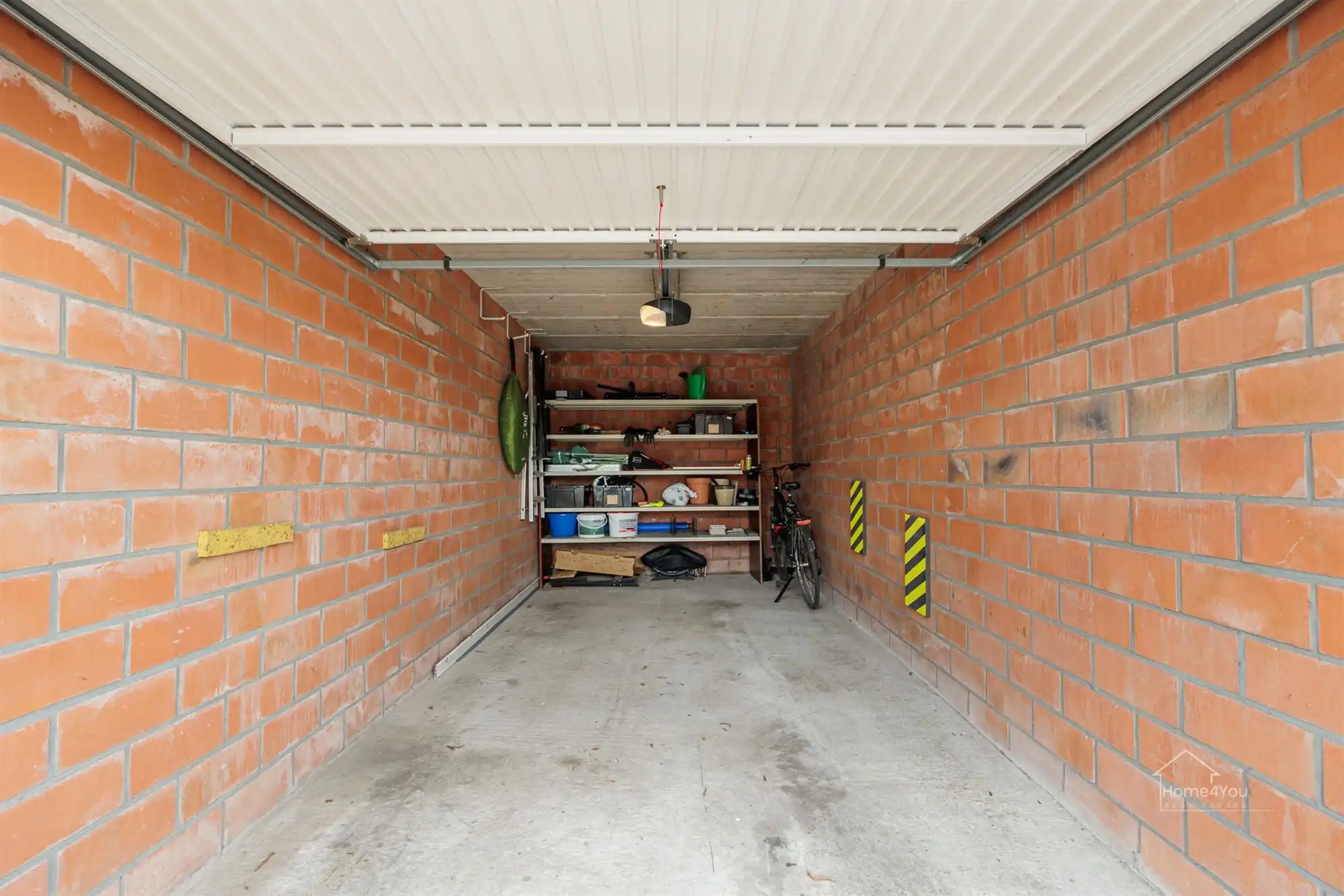 Ruim instapklaar appartement met garagebox foto 19