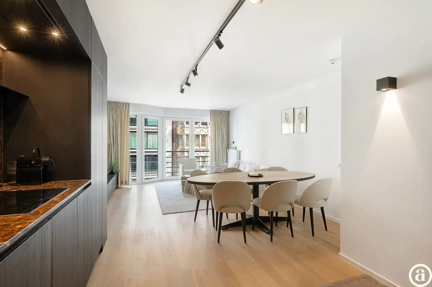 Instapklaar tweeslaapkamer-appartement nabij de zee (Rubens).  foto 3
