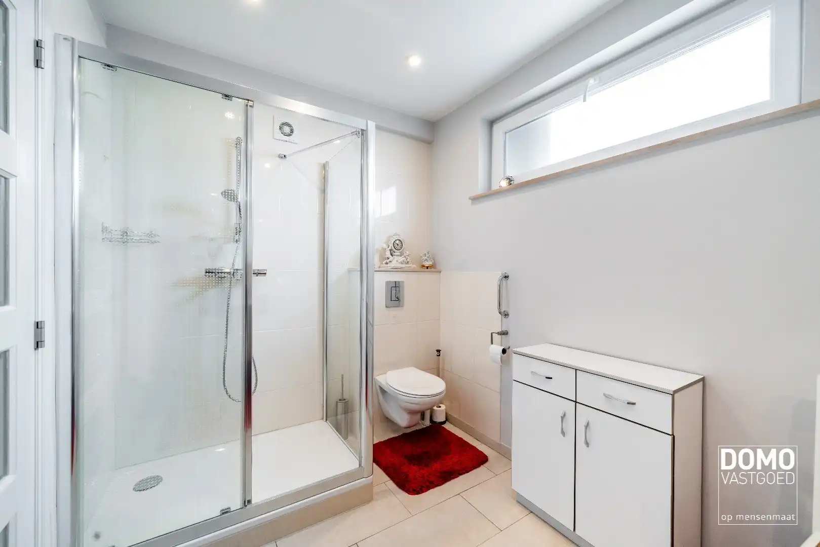 Stijlvol wonen in hartje Hasselt met een uniek uitzicht over het Kolonel Dusartplein foto 7