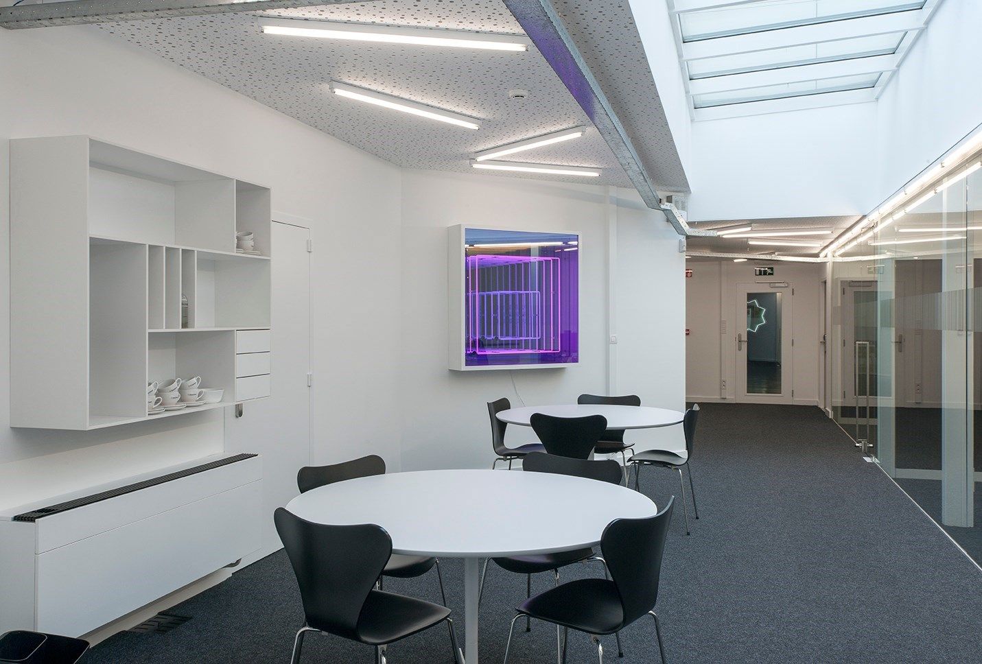 Instapklare kantoorruimte  (32 m²) met parking en alle faciliteiten inclusief, Torhout. foto 4