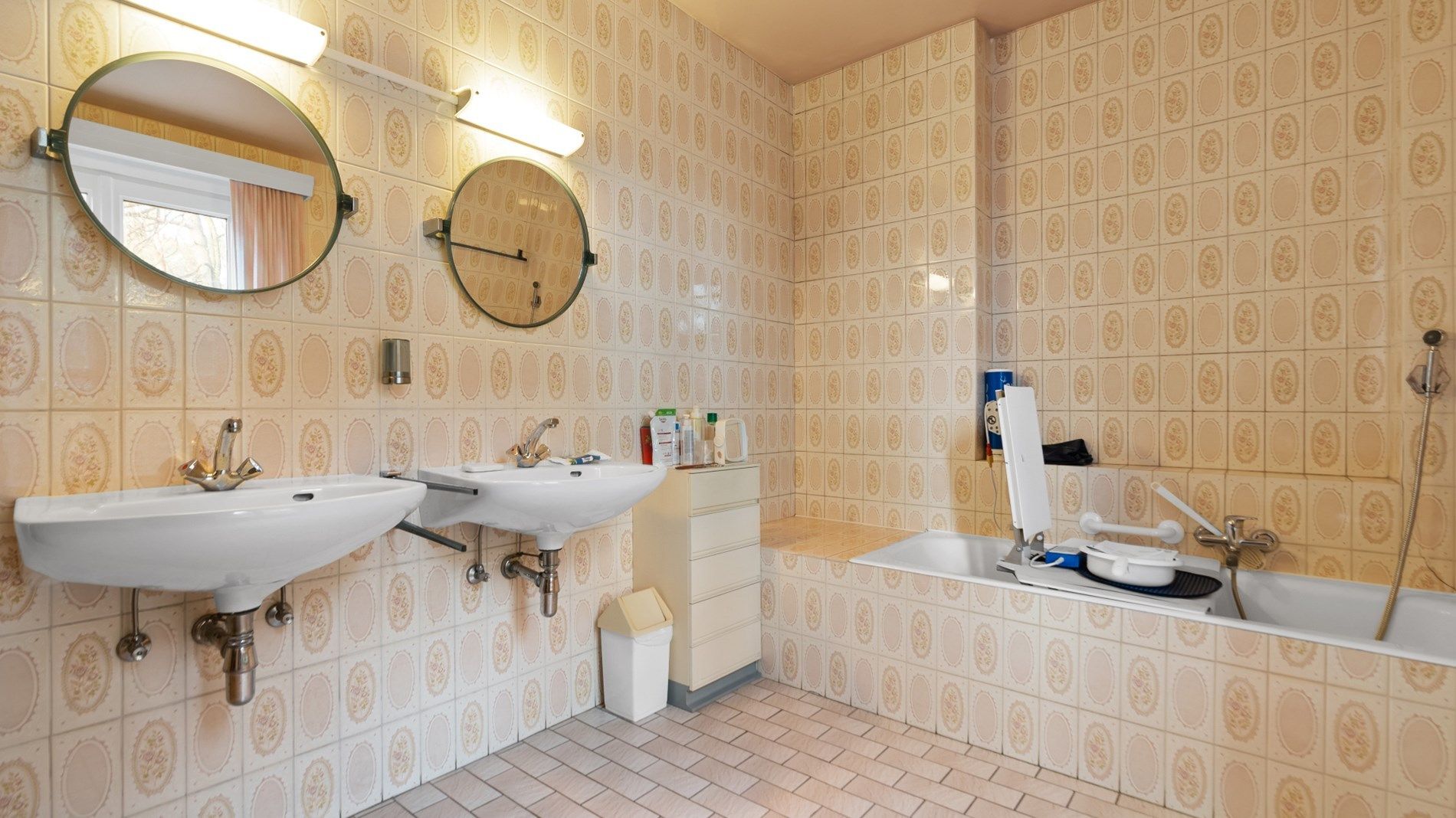 AARSCHOT - landhuis met 6 slks op 19a foto 11