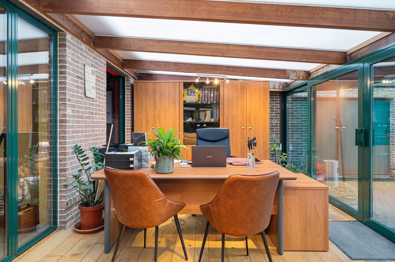 Goed gelegen villa in hoeve-stijl met ruime tuin foto 14
