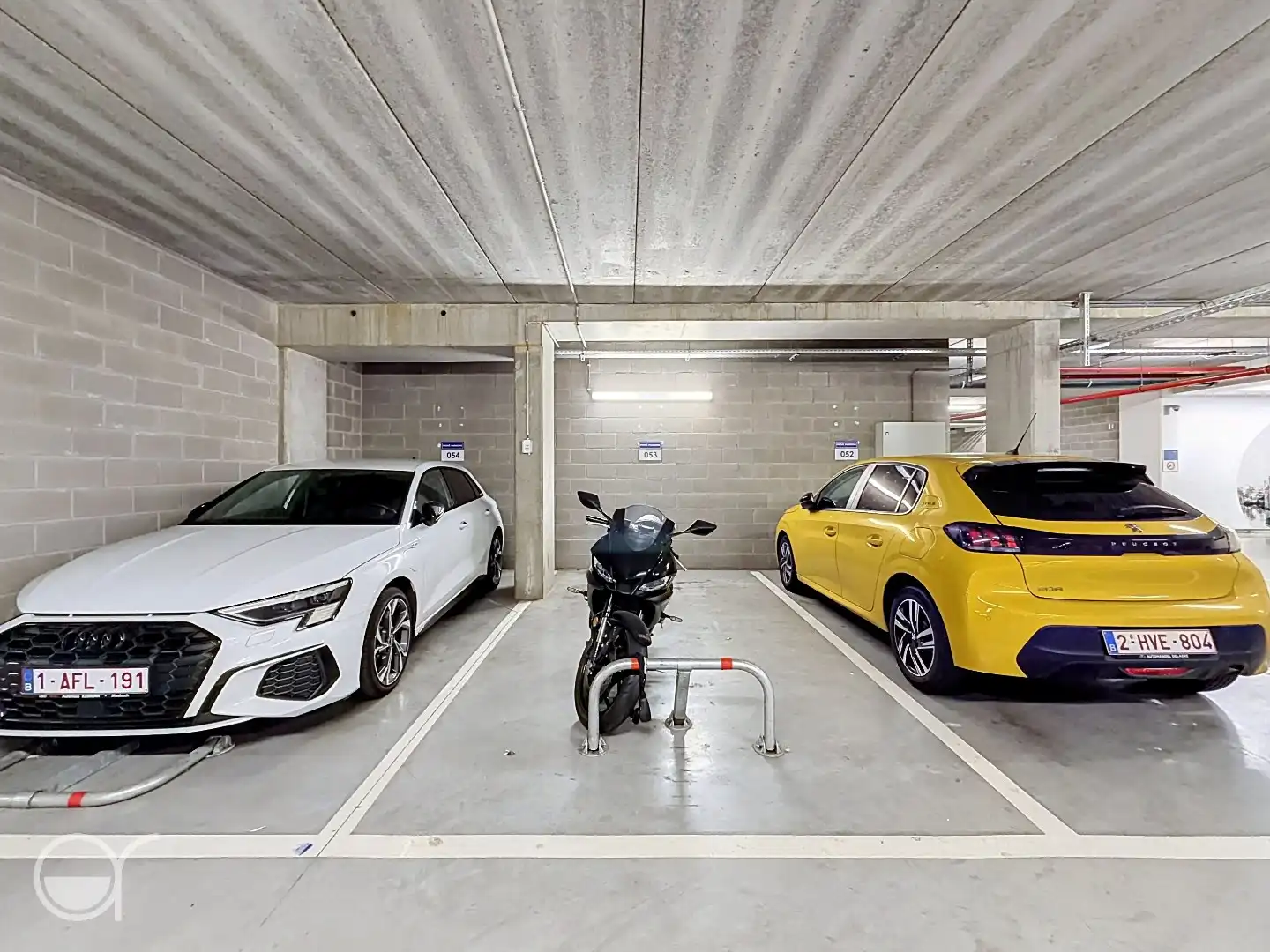 1 slaapkamer appartement met zicht op water & een ondergrondse parkeerplaats foto 9