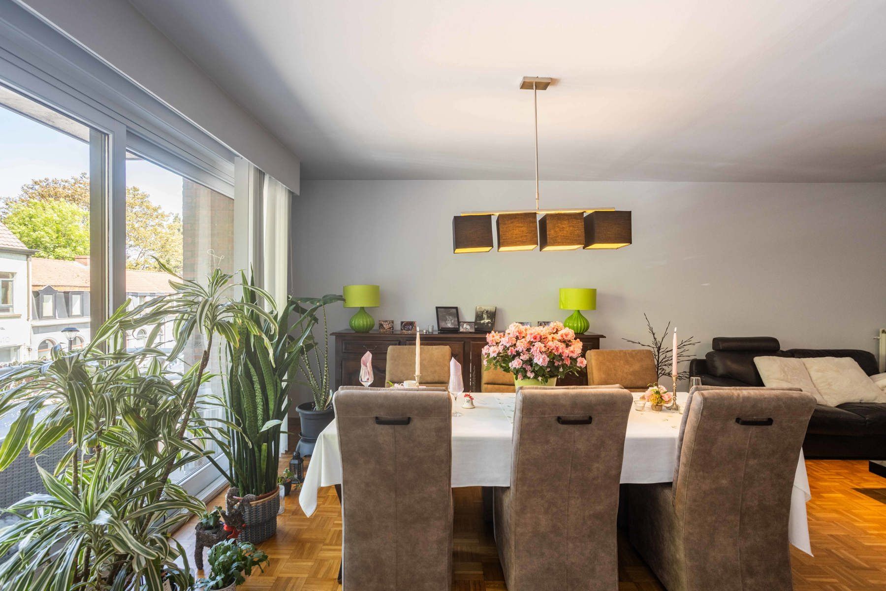 Ruim en instapklaar appartement met 3 slaapkamers foto 3