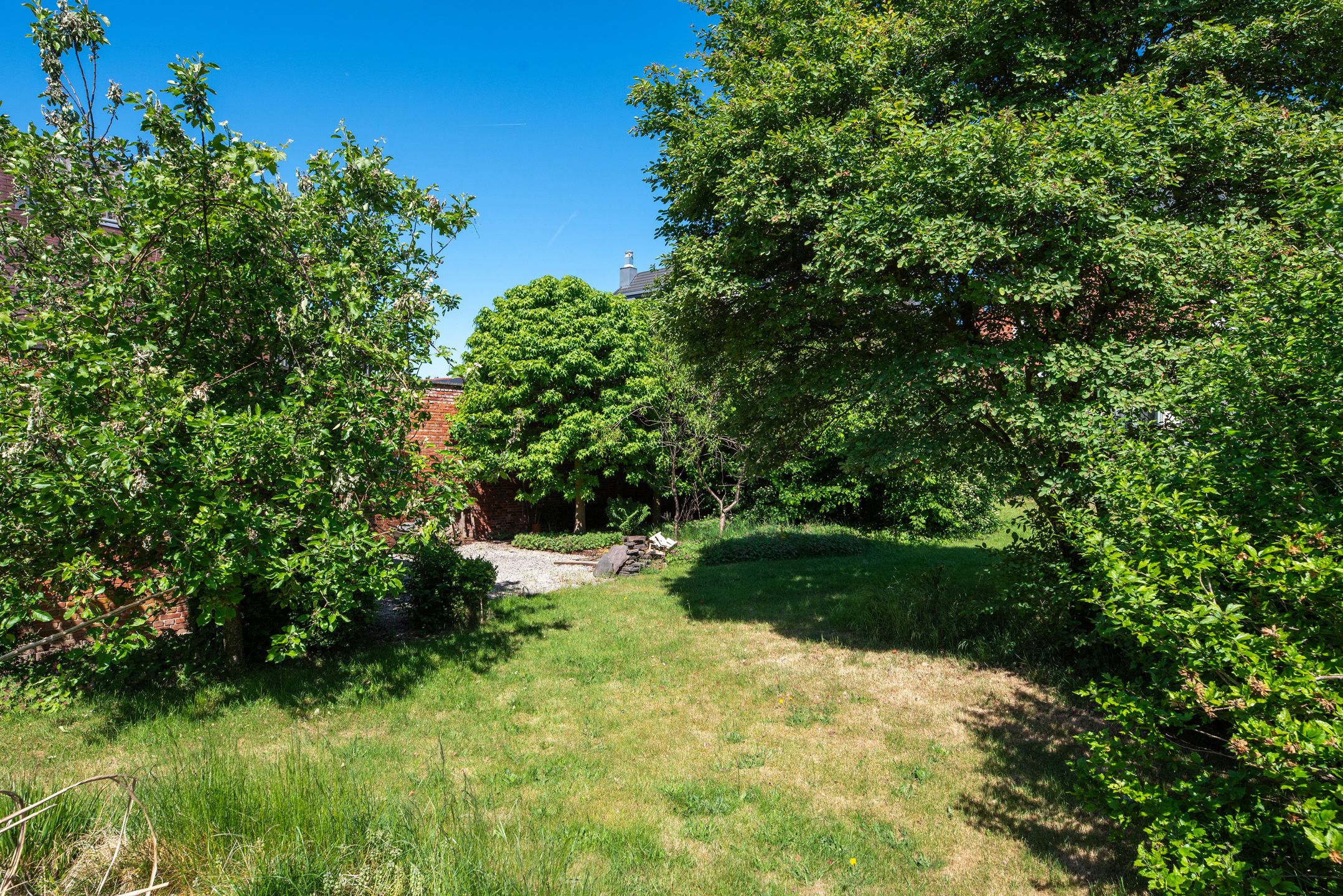 Uniek en imposant halfopen herenhuis met zuidtuin foto 30