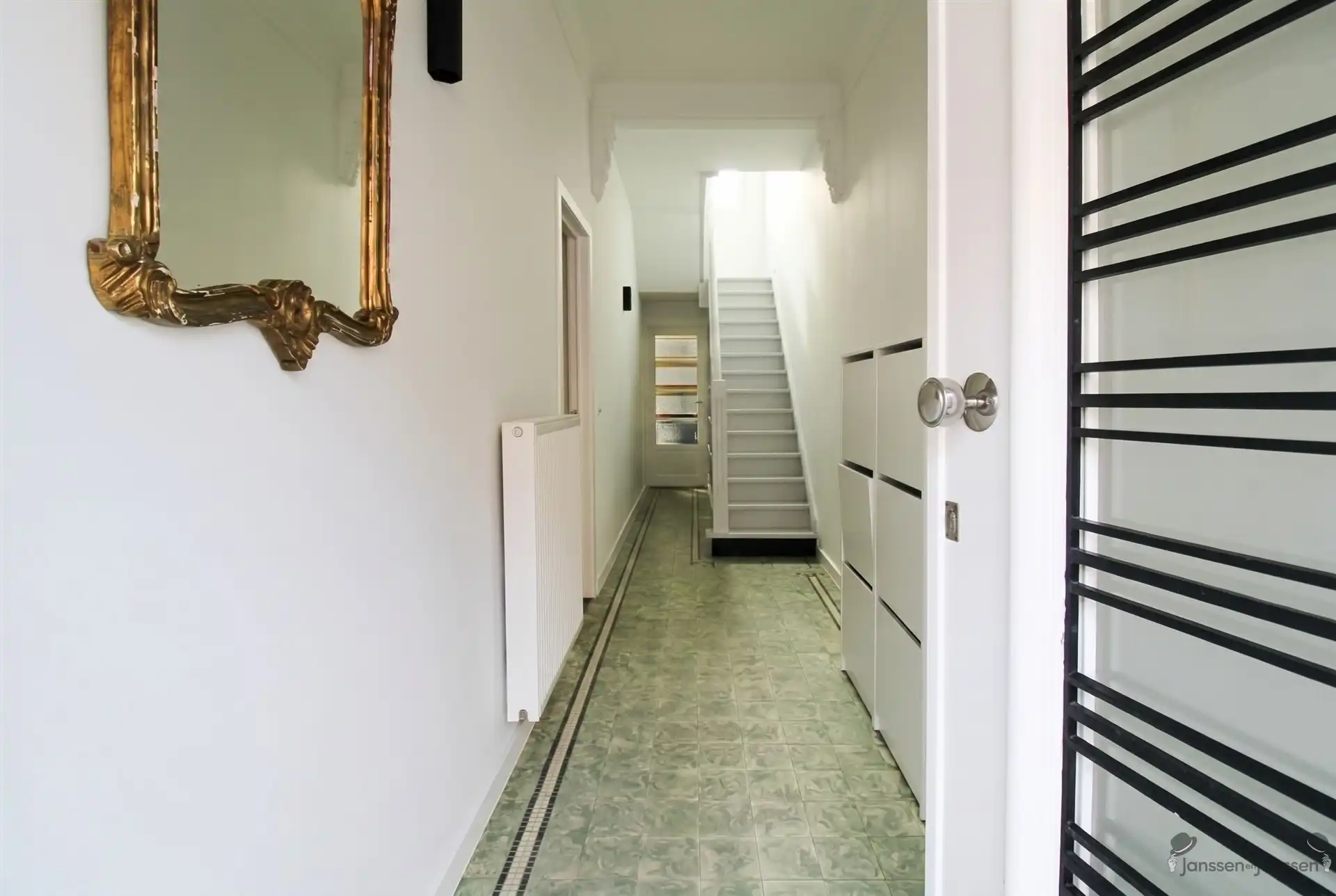 Instapklare en karaktervolle woning nabij centrum  foto 5