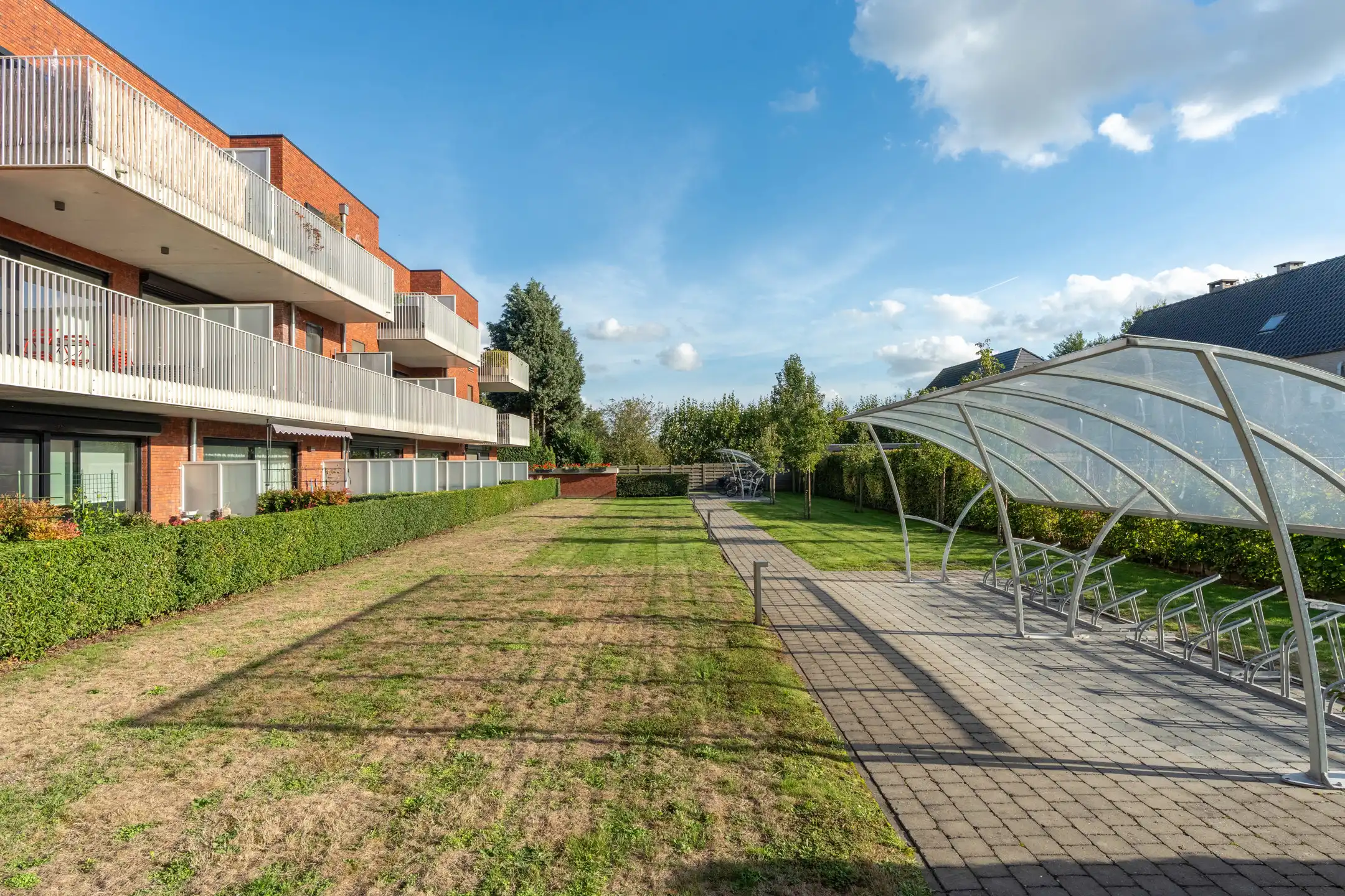 Energiezuinig penthouse met 2 slpks, terras en staanplaats. foto 29