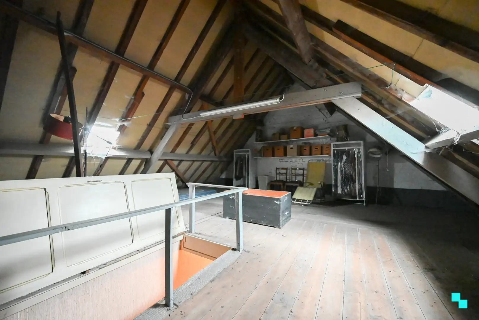 Te renoveren ééngezinswoning met vier slaapkamers en stockagemogelijkheden te Izegem foto 24