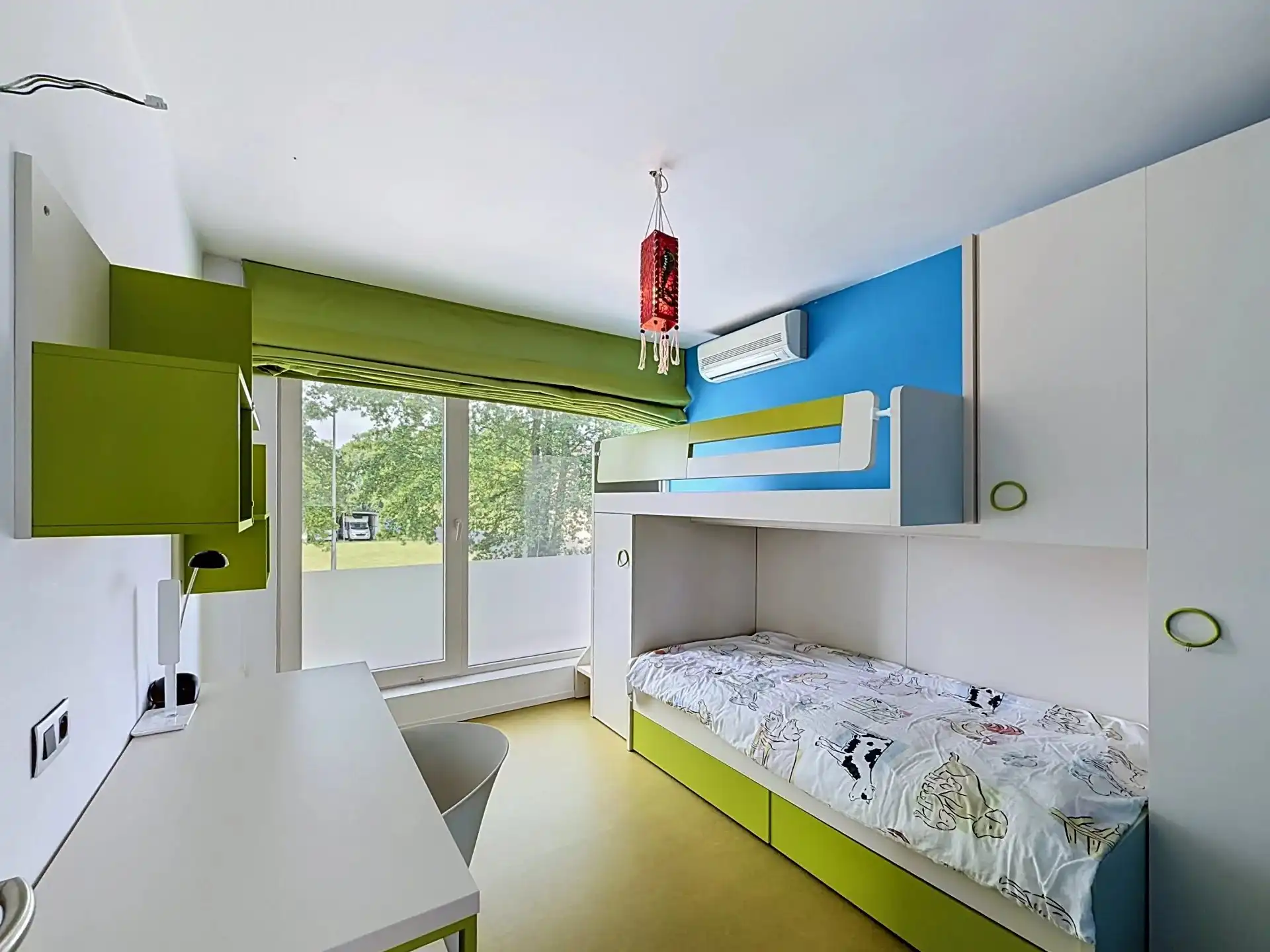 Moderne woning met 3 slaapkamers en praktijk of kantoorruimte op mooi perceel foto 29