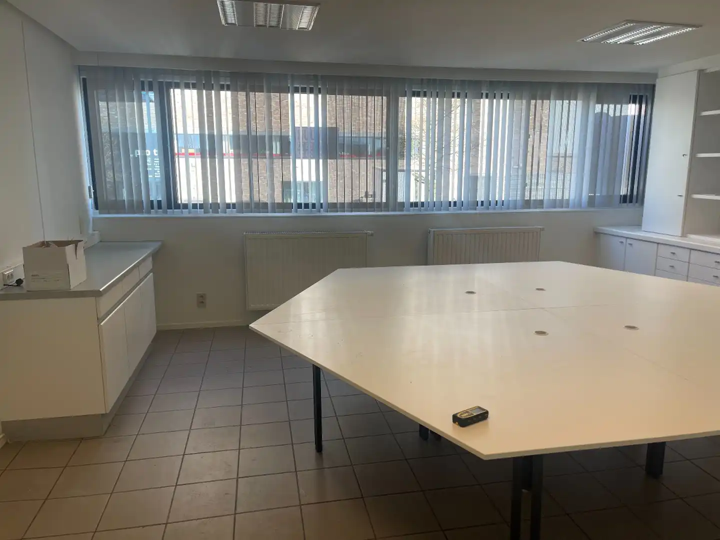 Industriële multifunctionele bedrijfsruimte van 1500m² in Hasselt met 2080 m² perceeloppervlakte en 50.00 parkeerplaatsen foto 26