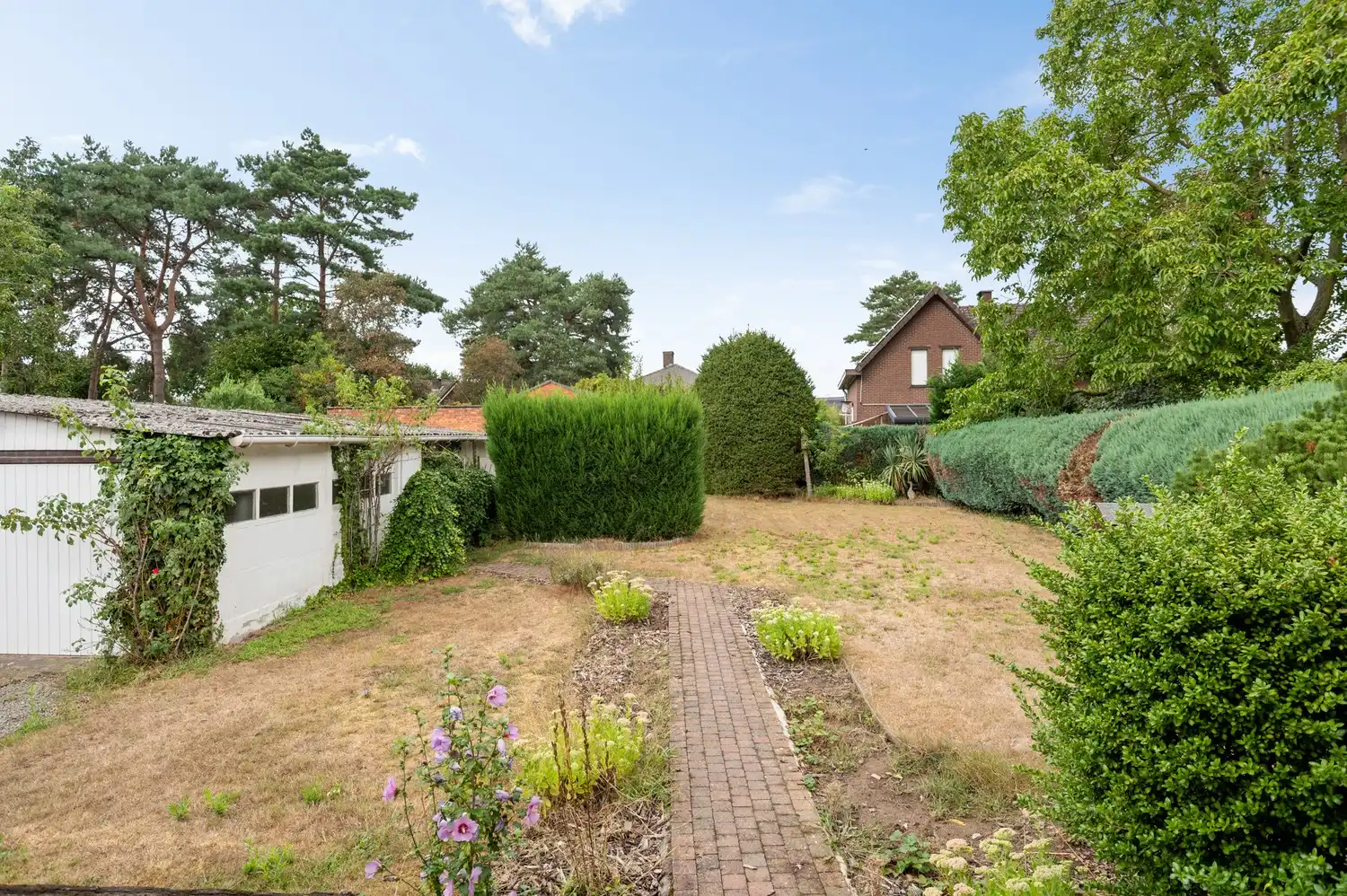 Vrijstaande laagbouwwoning met tal van mogelijkheden in Oelegem! foto 15