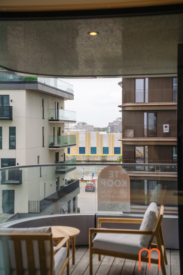 Luxueus afgewerkt appartement met frontaal terras – Residentie Ensor Tower II, Oosteroever Oostende. foto 21