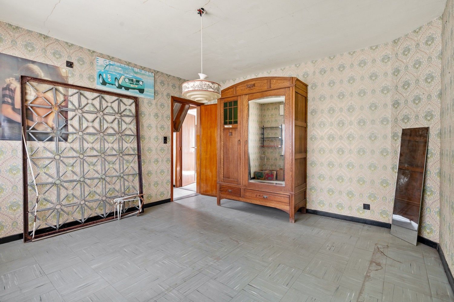 Te renoveren woning met magazijn en veel potentieel op toplocatie in Lint foto 15
