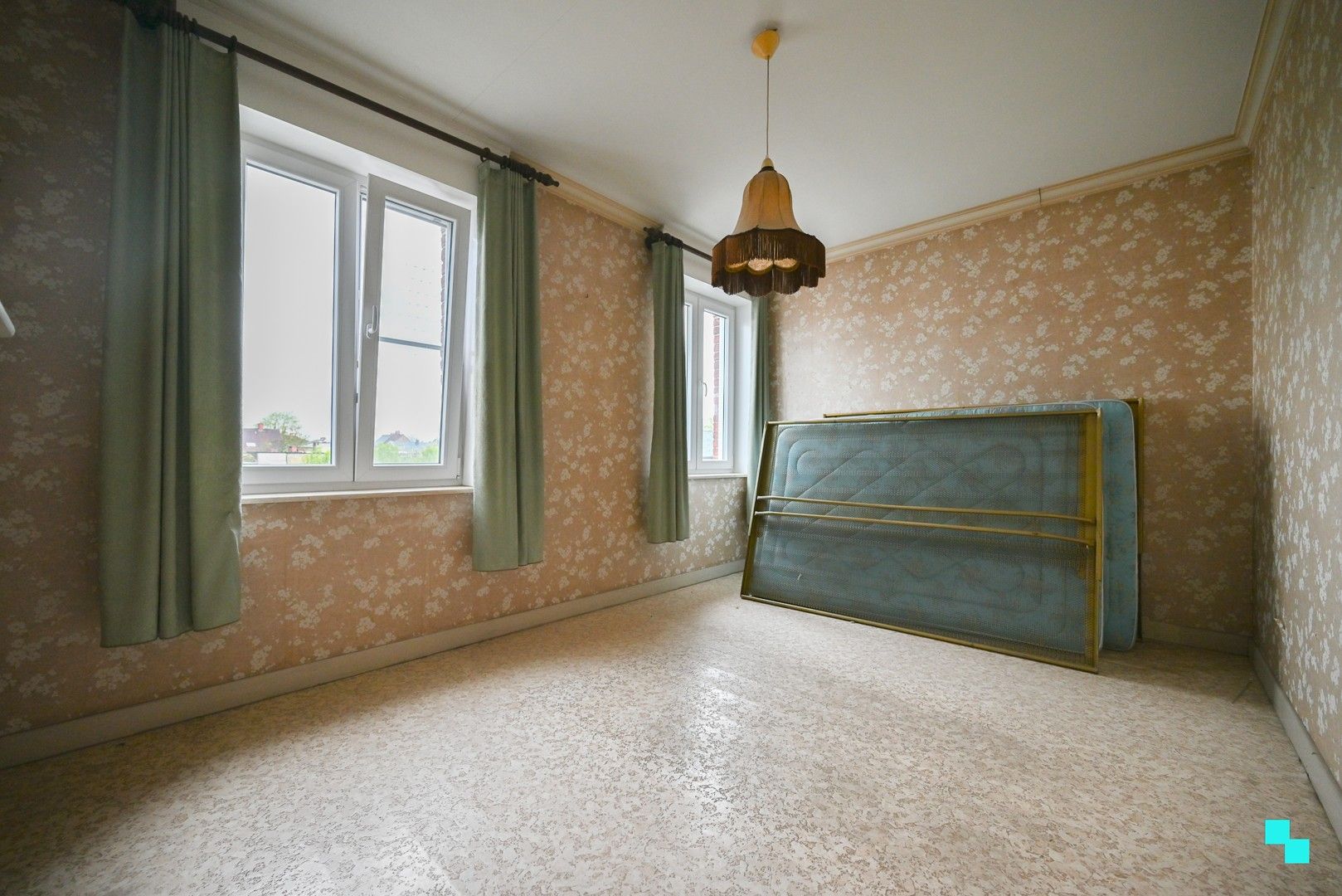 Te renoveren ééngezinswoning met vier slaapkamers en stockagemogelijkheden te Izegem foto 23