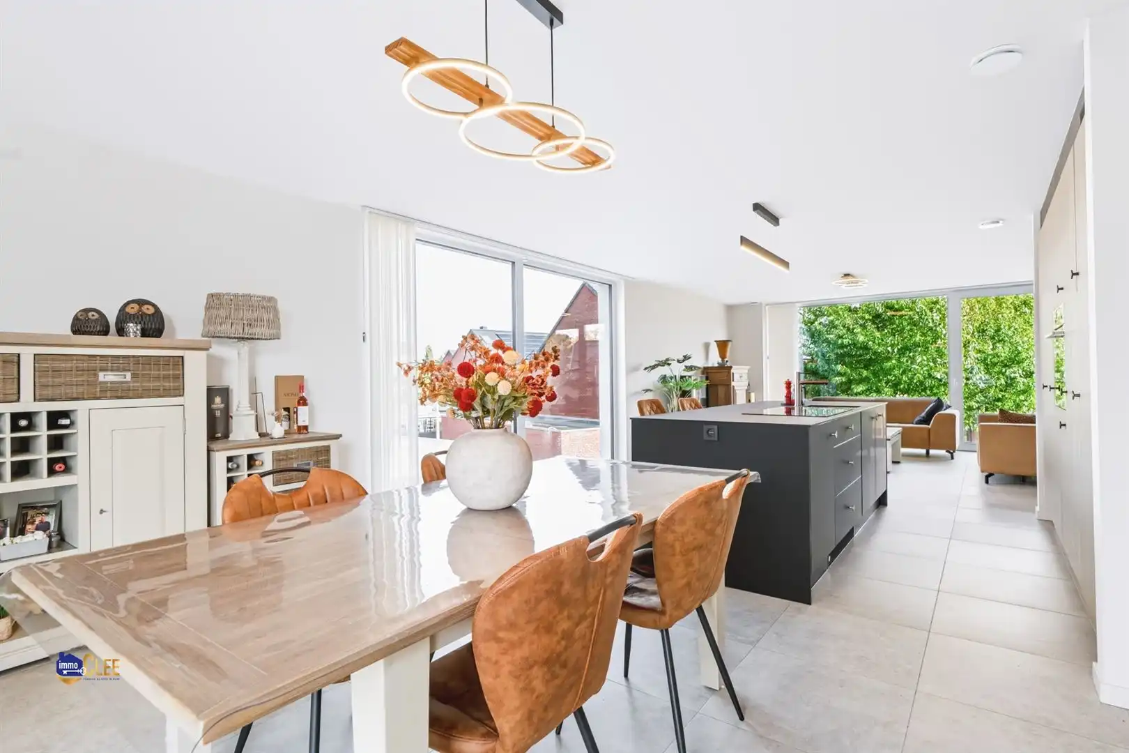Lichtrijk en luxueus appartement met terras in het rustige Brustem foto 7