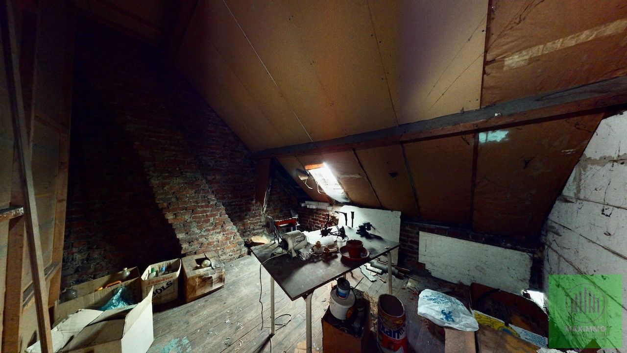 Te koop – Renovatieproject met potentieel in Menen foto 10