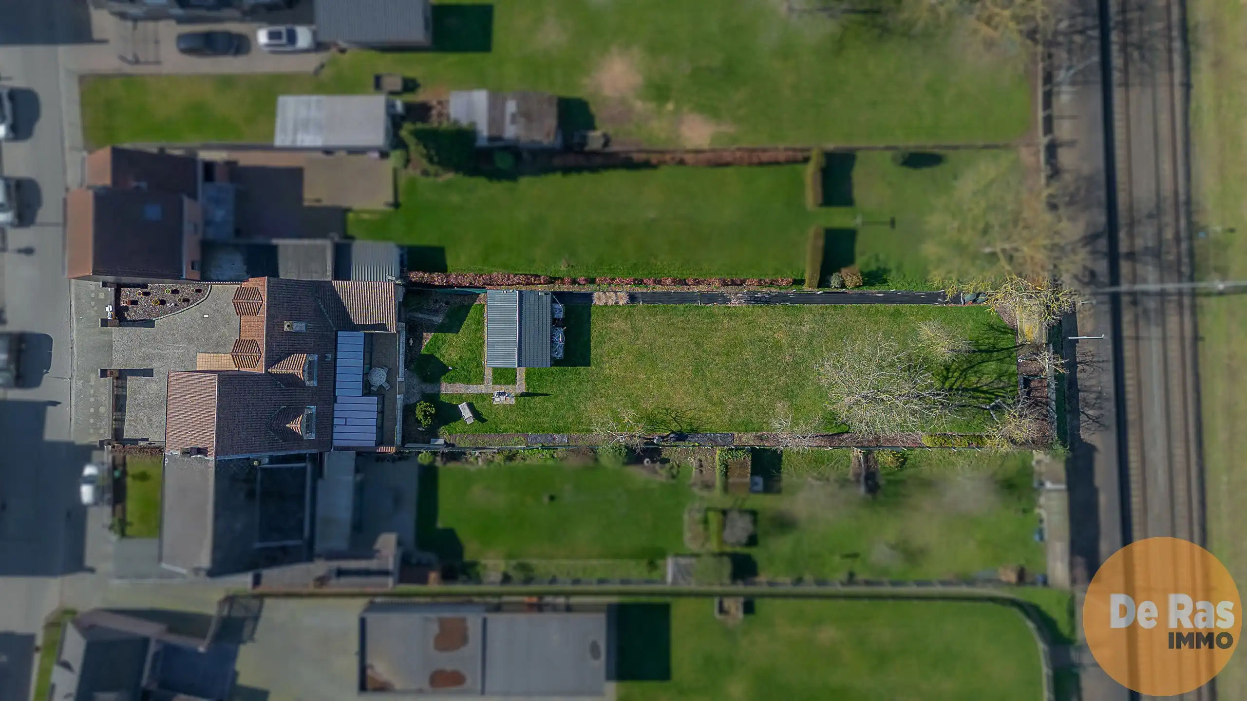 Ruime woning met grote garage en tuin vlakbij station Ede foto 34