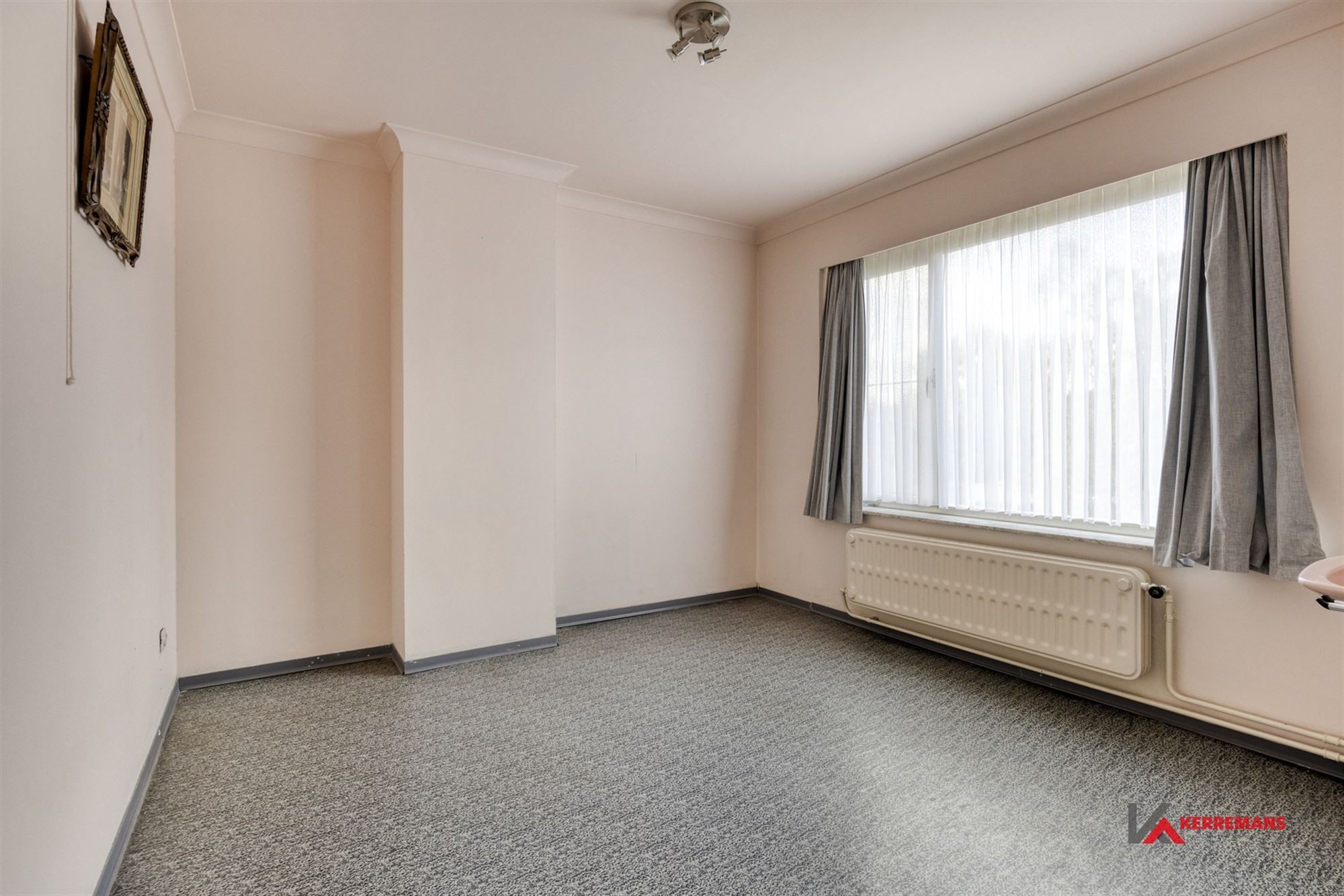 Ruime Woning met 3 slaapkamers, tuin en garage. foto 12