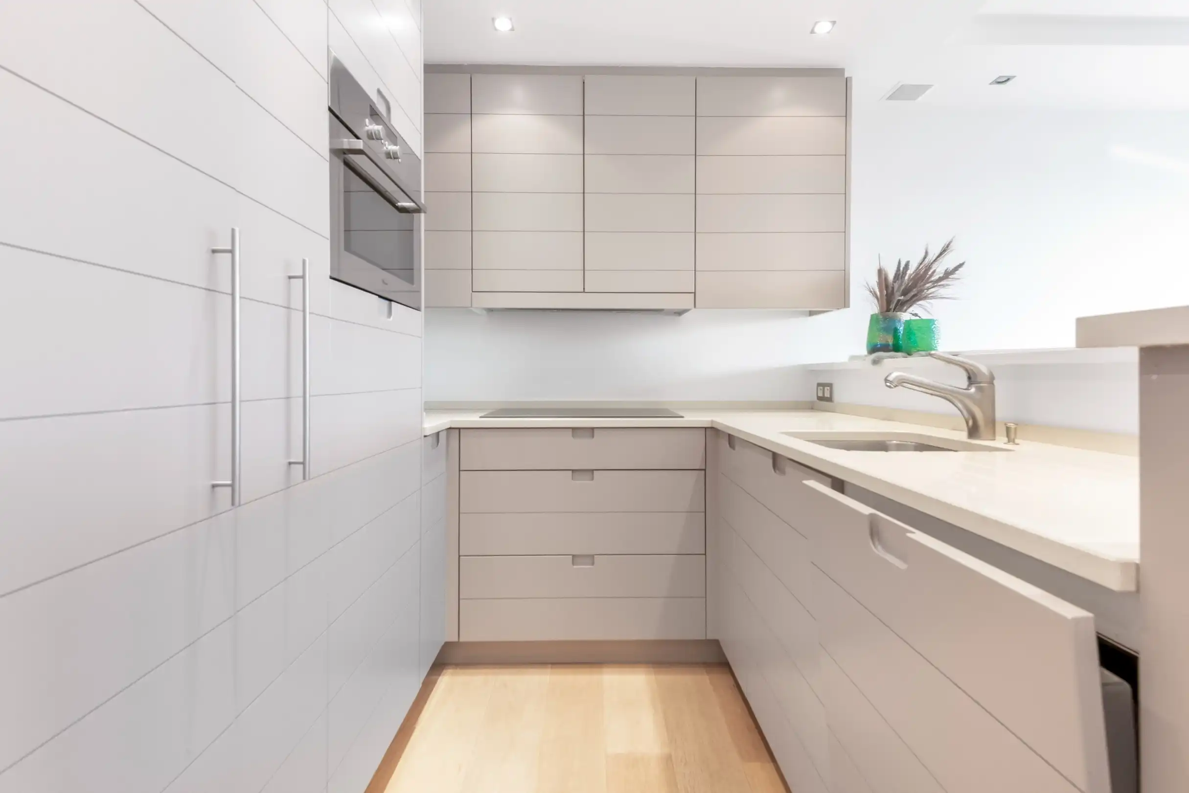 Aangenaam, gemeubeld appartement met zuidgericht terras en open zicht, gelegen in de Kustlaan in het Zoute. foto 9