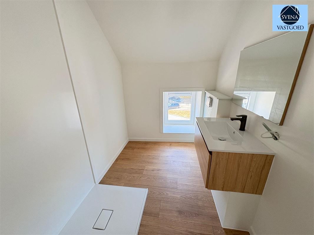 ENERGIEZUINIGE GERENOVEERDE WONING foto 16