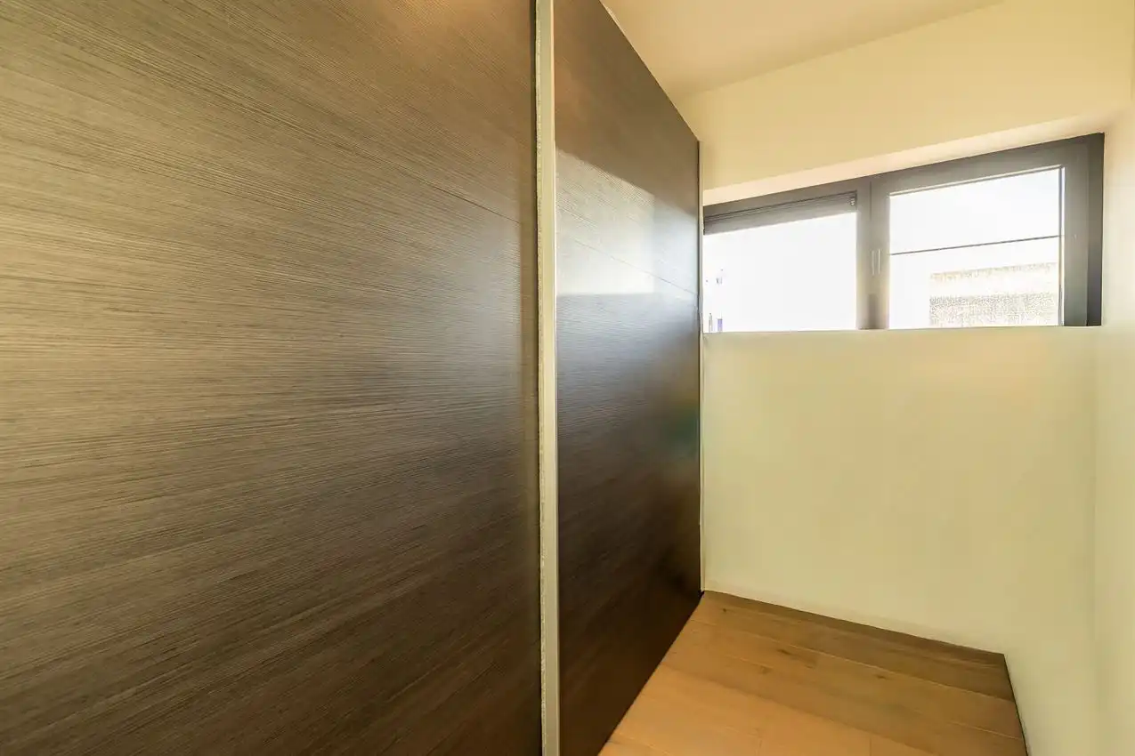 Verrassend ruim duplexapppartement met 3slk foto 13