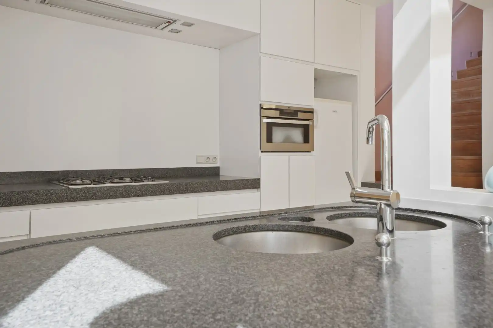 Multifunctionele woning met handelsruimte in hartje Veurne. foto 8