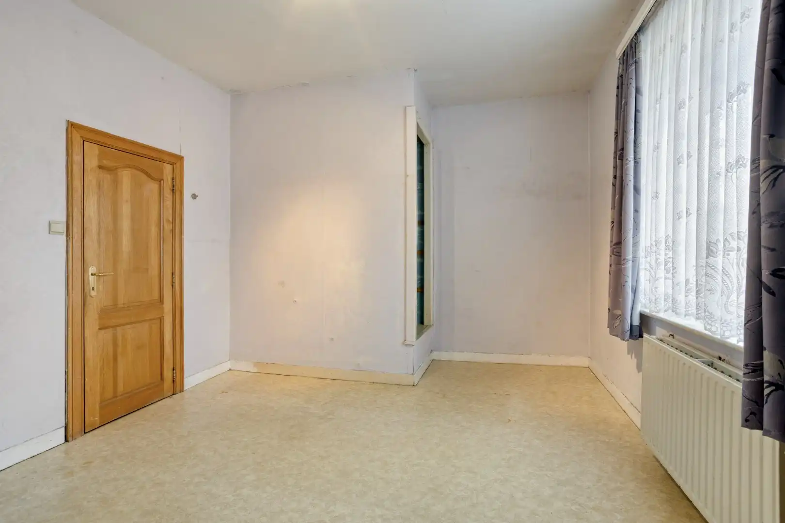 Instapklare gezinswoning in goed gelegen woonwijk foto 10