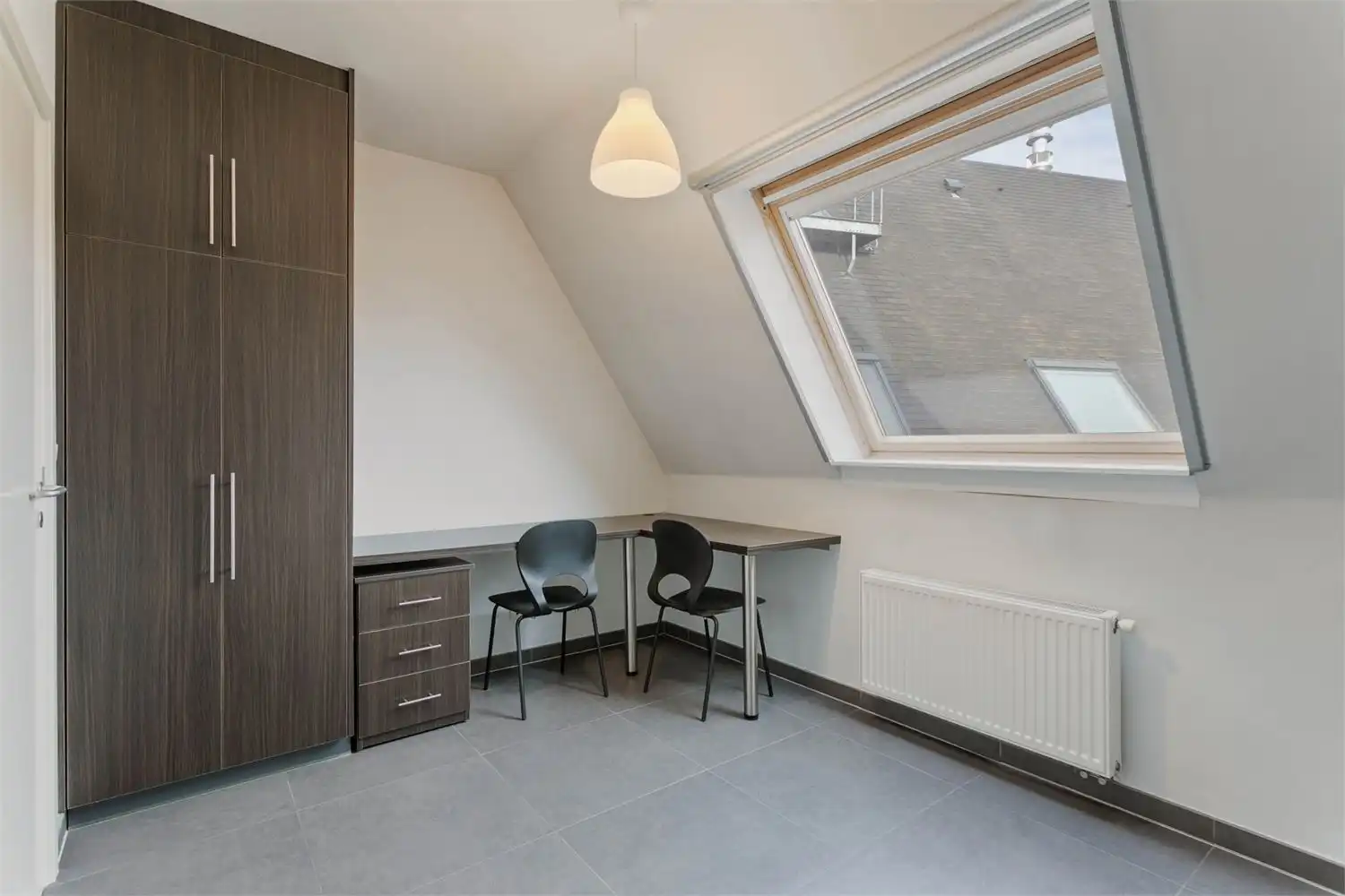 Instapklaar duplex dakappartement met terras in hartje Oostkamp foto 17