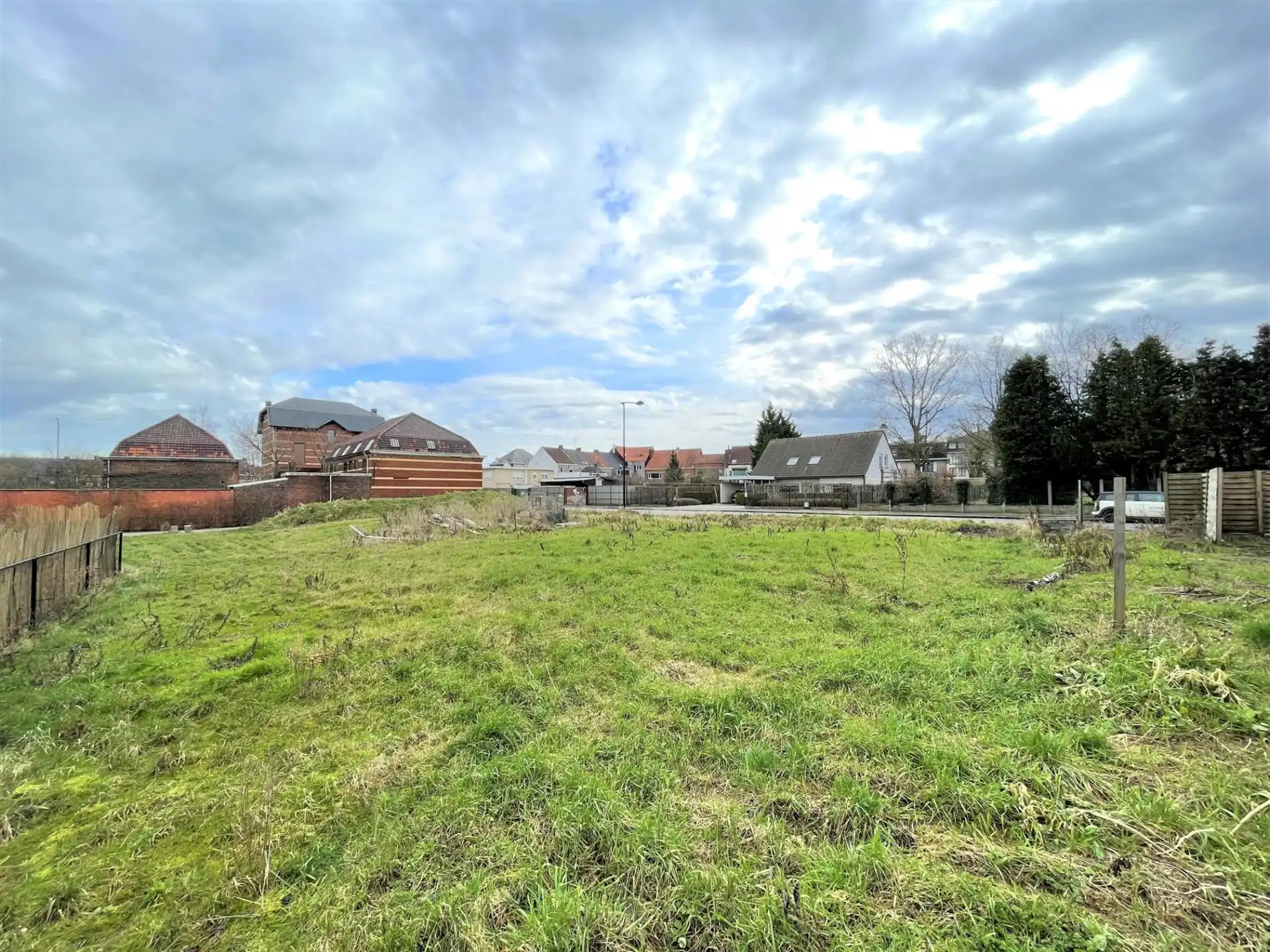 Bouwgrond met bouwvergunning foto {{pictureIndex}}