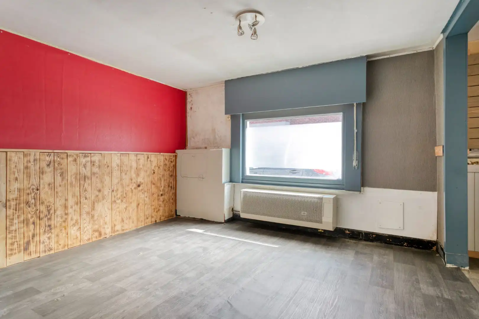 Op te frissen karaktervolle woning met 2 slaapkamers te Ledegem foto 4
